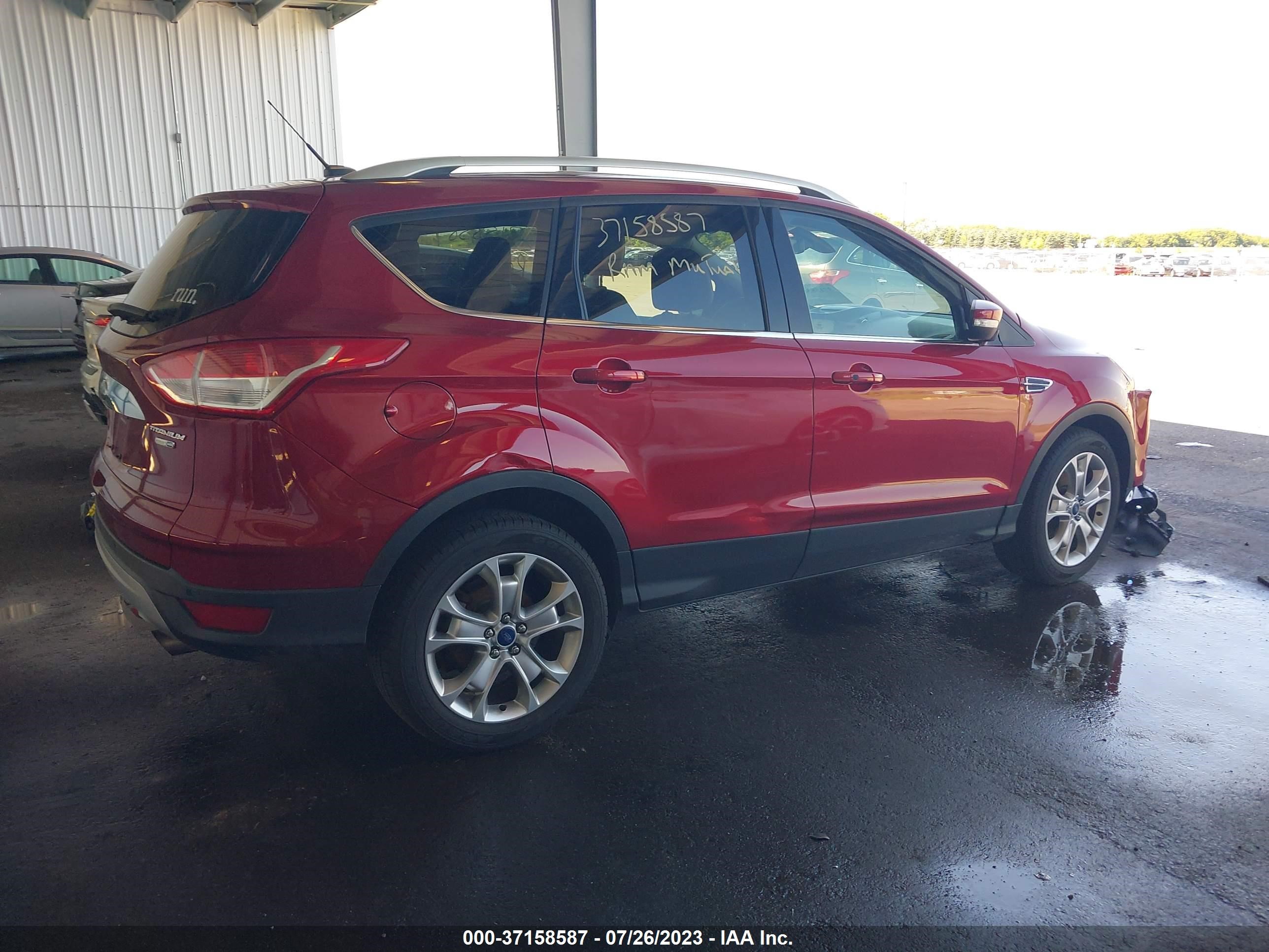 Photo 3 VIN: 1FMCU9JX5FUB30886 - FORD ESCAPE 