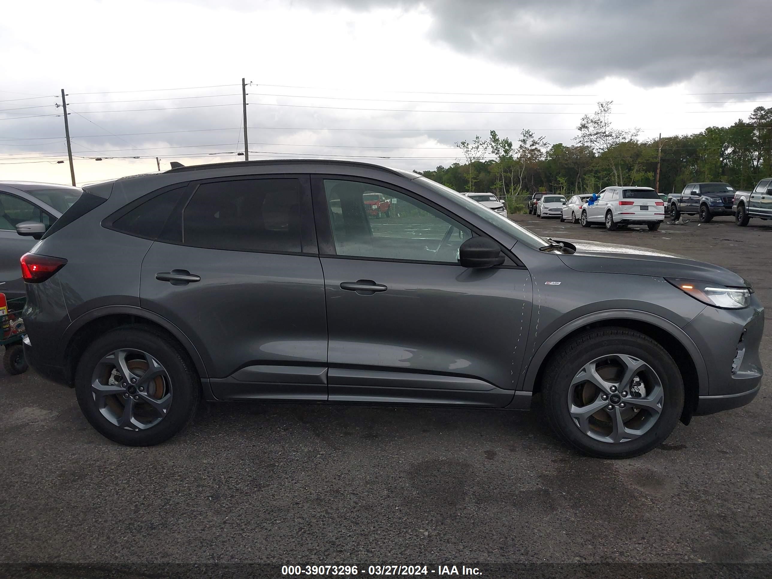 Photo 12 VIN: 1FMCU9MN8PUA25738 - FORD ESCAPE 