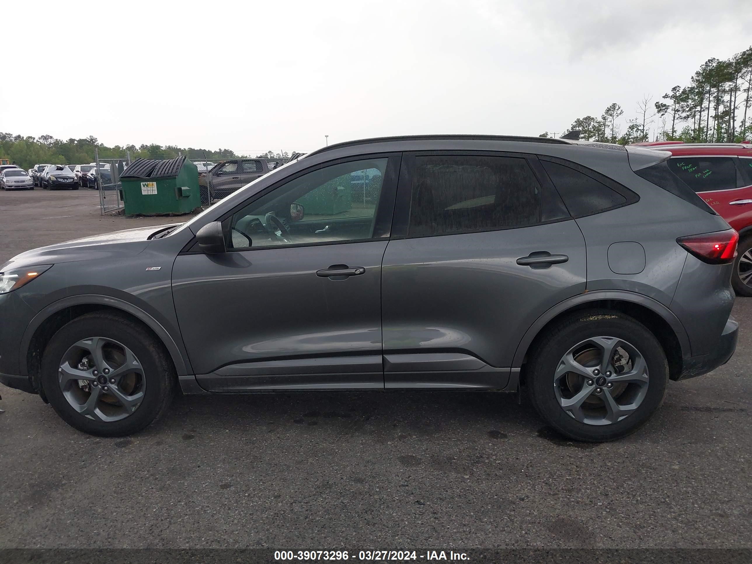 Photo 13 VIN: 1FMCU9MN8PUA25738 - FORD ESCAPE 