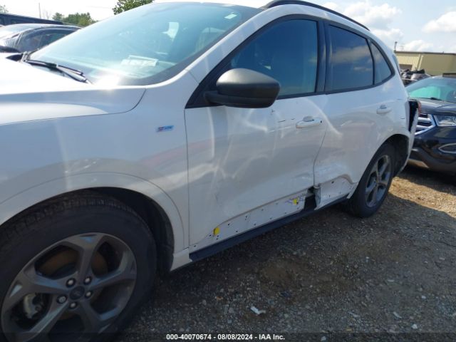 Photo 5 VIN: 1FMCU9MNXPUA47739 - FORD ESCAPE 