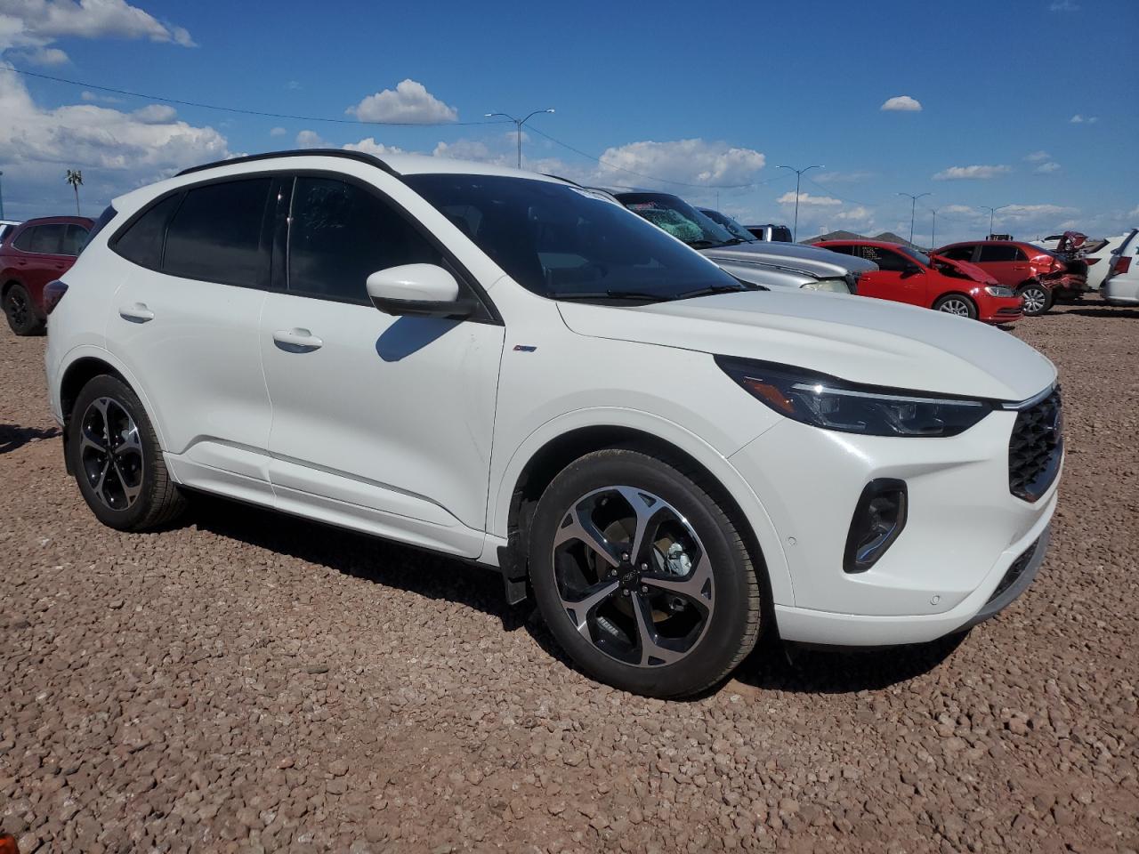 Photo 3 VIN: 1FMCU9PZXPUB20199 - FORD ESCAPE 