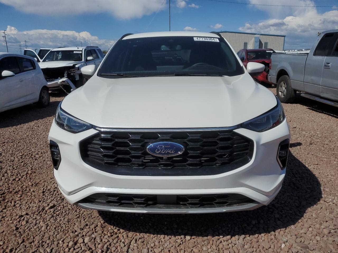 Photo 4 VIN: 1FMCU9PZXPUB20199 - FORD ESCAPE 