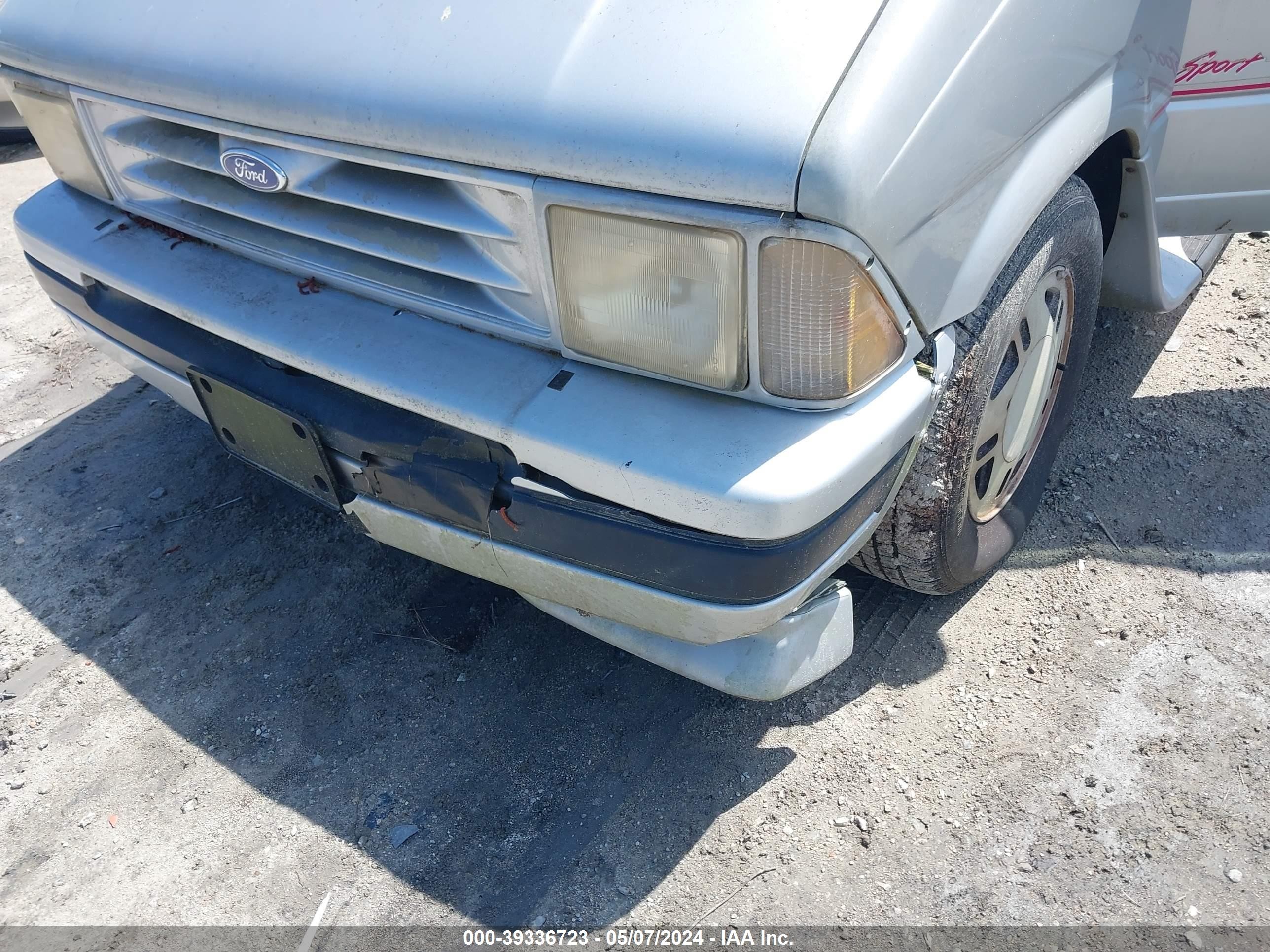 Photo 5 VIN: 1FMDA11U8PZC10613 - FORD AEROSTAR 