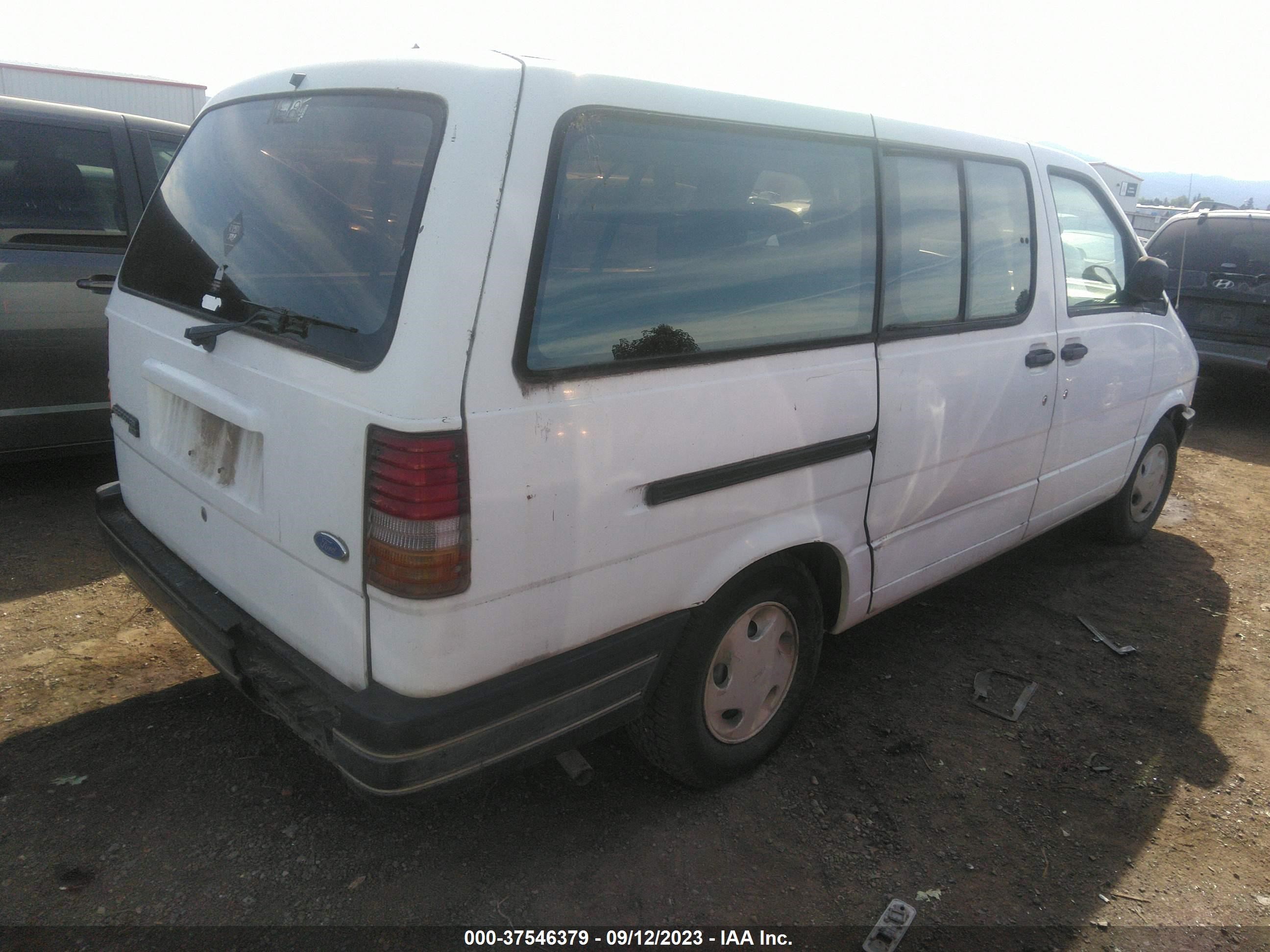 Photo 3 VIN: 1FMDA31U1NZA16725 - FORD AEROSTAR 