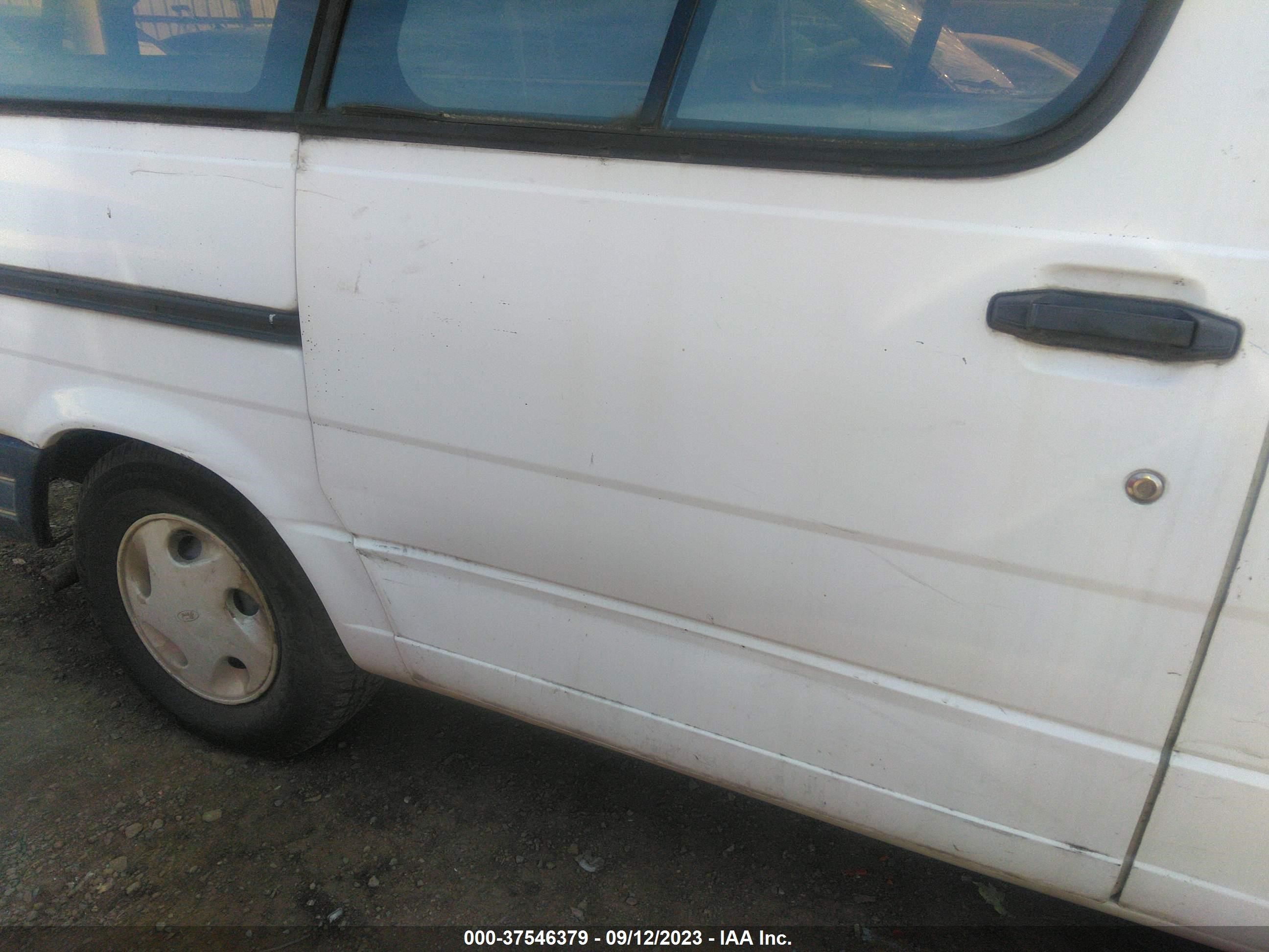 Photo 5 VIN: 1FMDA31U1NZA16725 - FORD AEROSTAR 