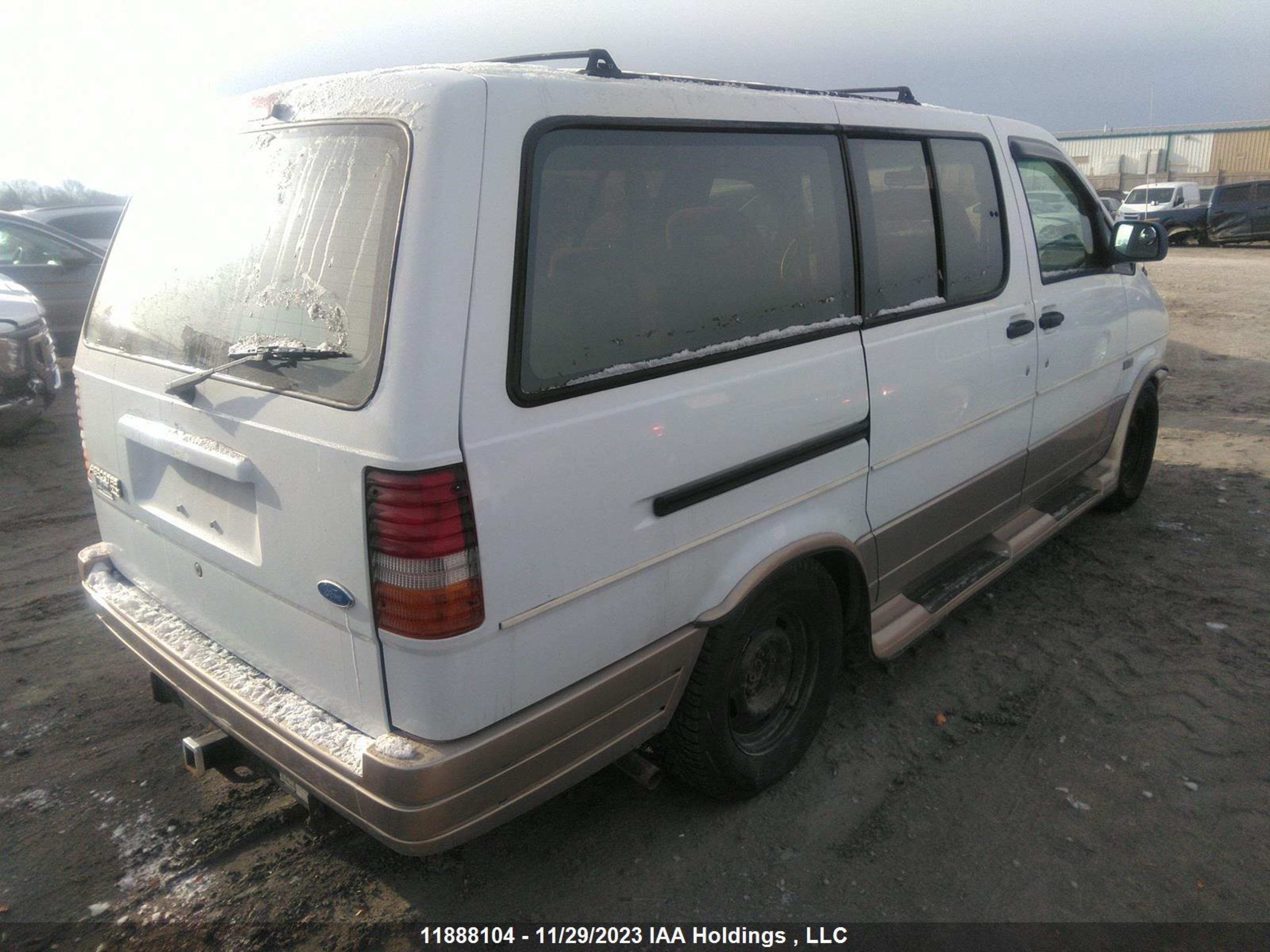 Photo 3 VIN: 1FMDA41X6TZA47675 - FORD AEROSTAR 