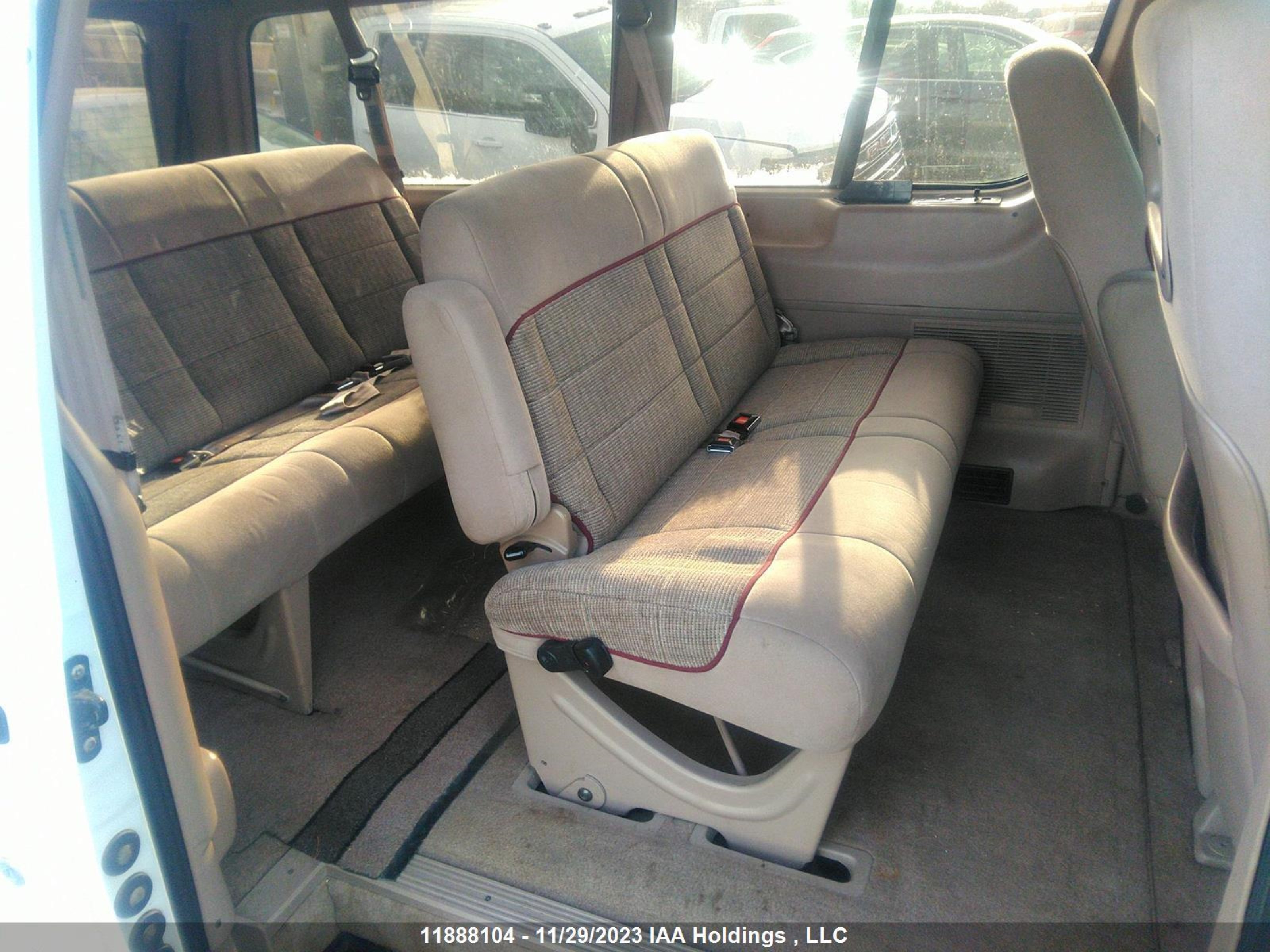 Photo 7 VIN: 1FMDA41X6TZA47675 - FORD AEROSTAR 