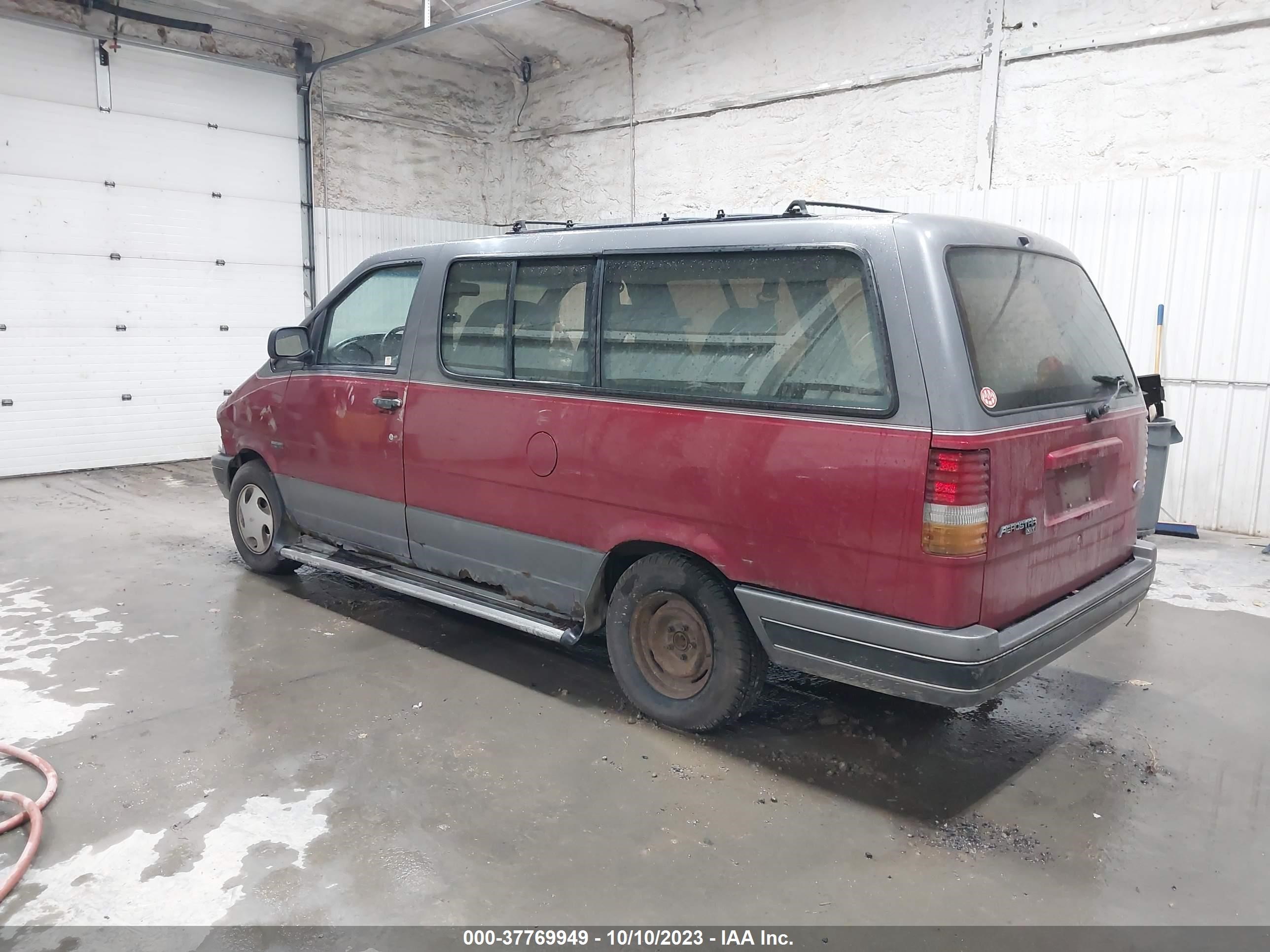 Photo 2 VIN: 1FMDA41X9NZA18979 - FORD AEROSTAR 