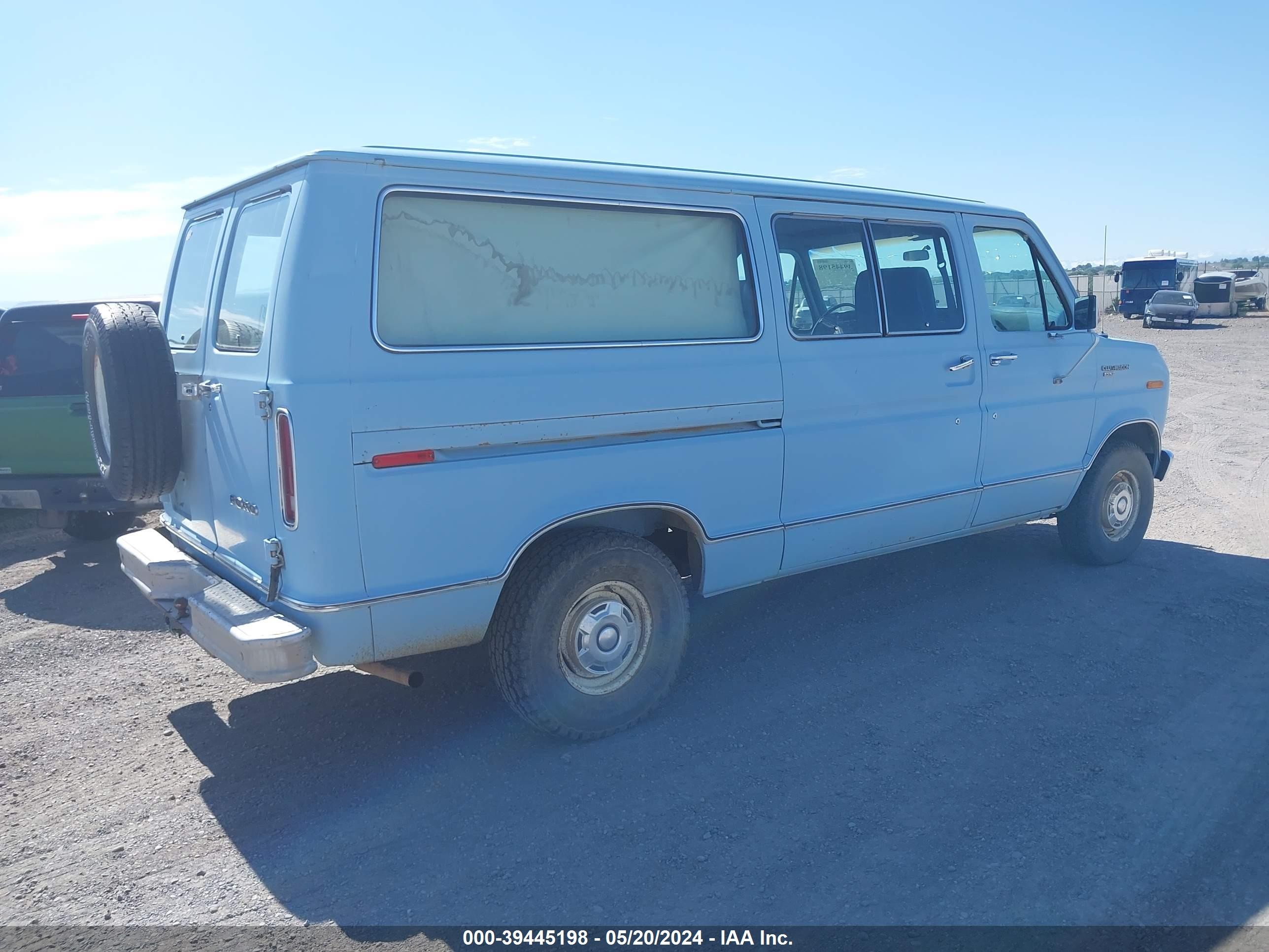 Photo 3 VIN: 1FMDE11E9CHB15653 - FORD ECONOLINE 