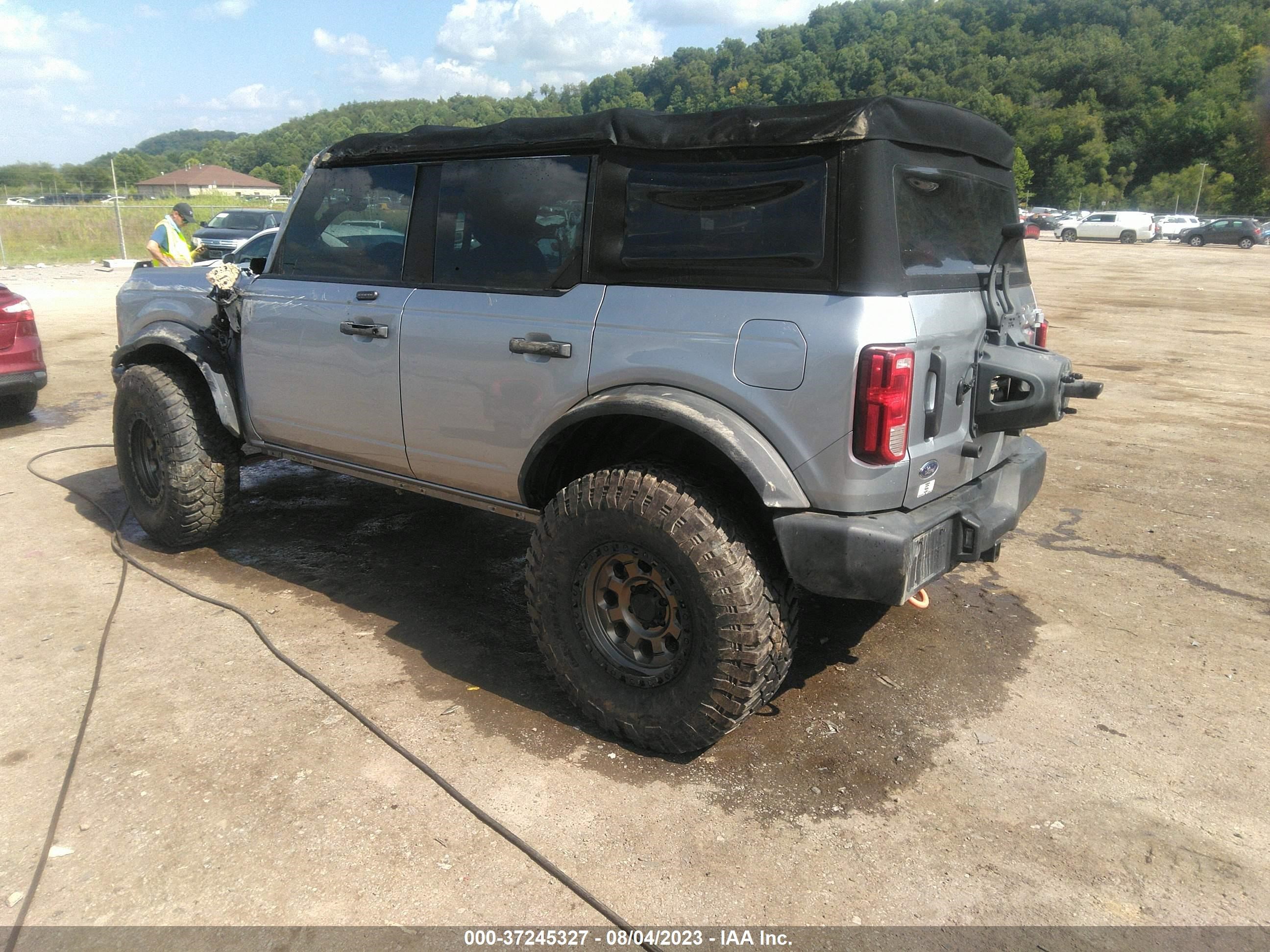 Photo 2 VIN: 1FMDE5BH1MLB03043 - FORD BRONCO 