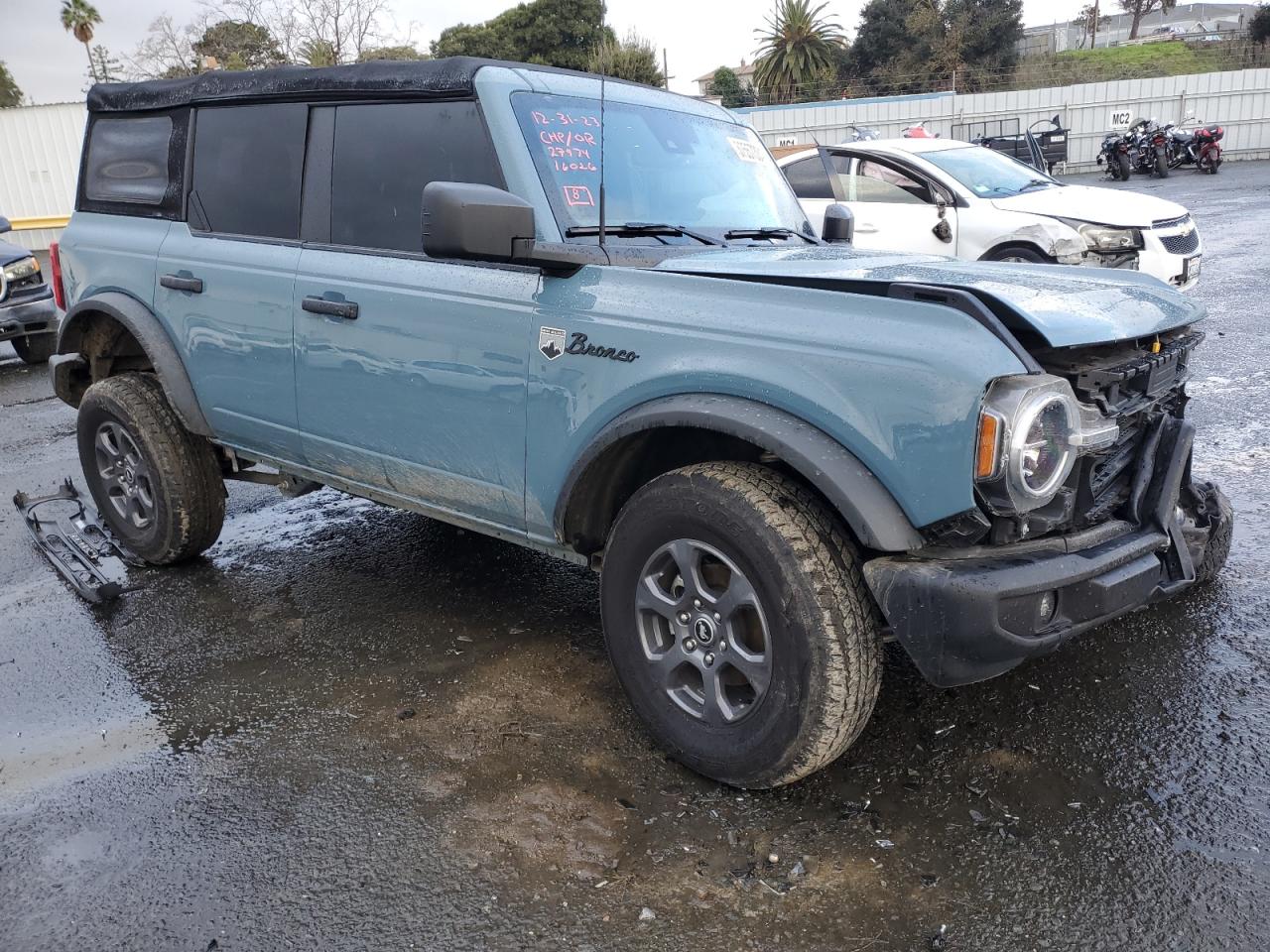 Photo 3 VIN: 1FMDE5BH4NLB18931 - FORD BRONCO 