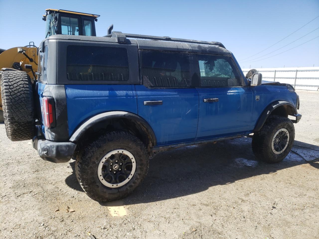 Photo 2 VIN: 1FMDE5BH8NLB58364 - FORD BRONCO 