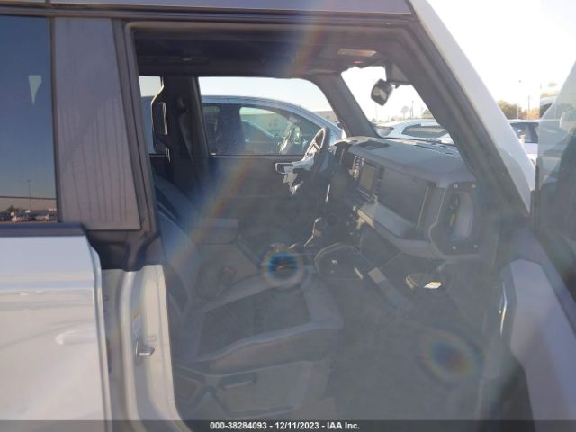 Photo 4 VIN: 1FMDE5BH9PLB84829 - FORD BRONCO 