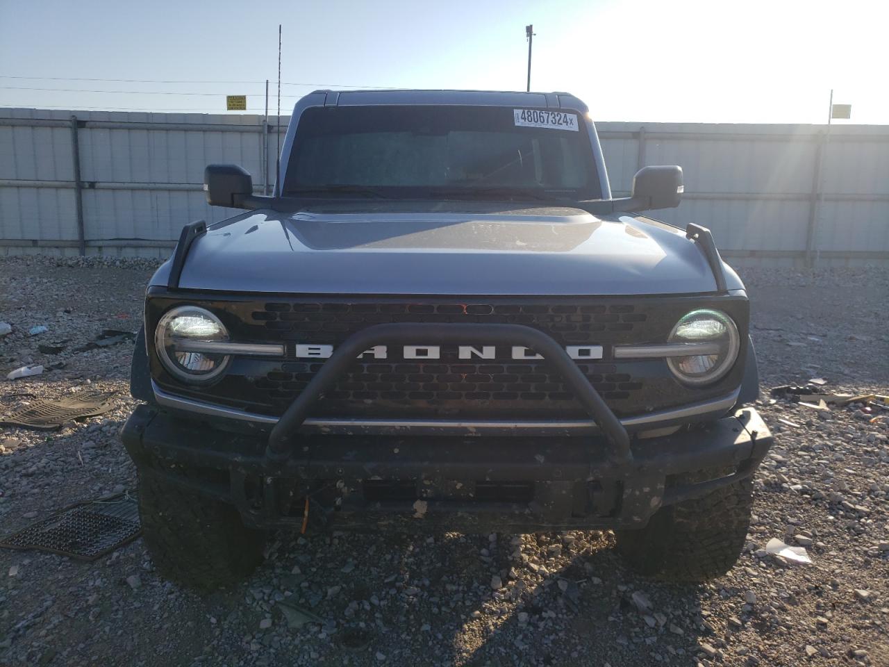 Photo 4 VIN: 1FMDE5CP8NLA97412 - FORD BRONCO 