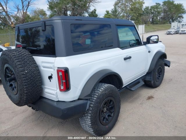 Photo 3 VIN: 1FMDE5CPXNLB75057 - FORD BRONCO 