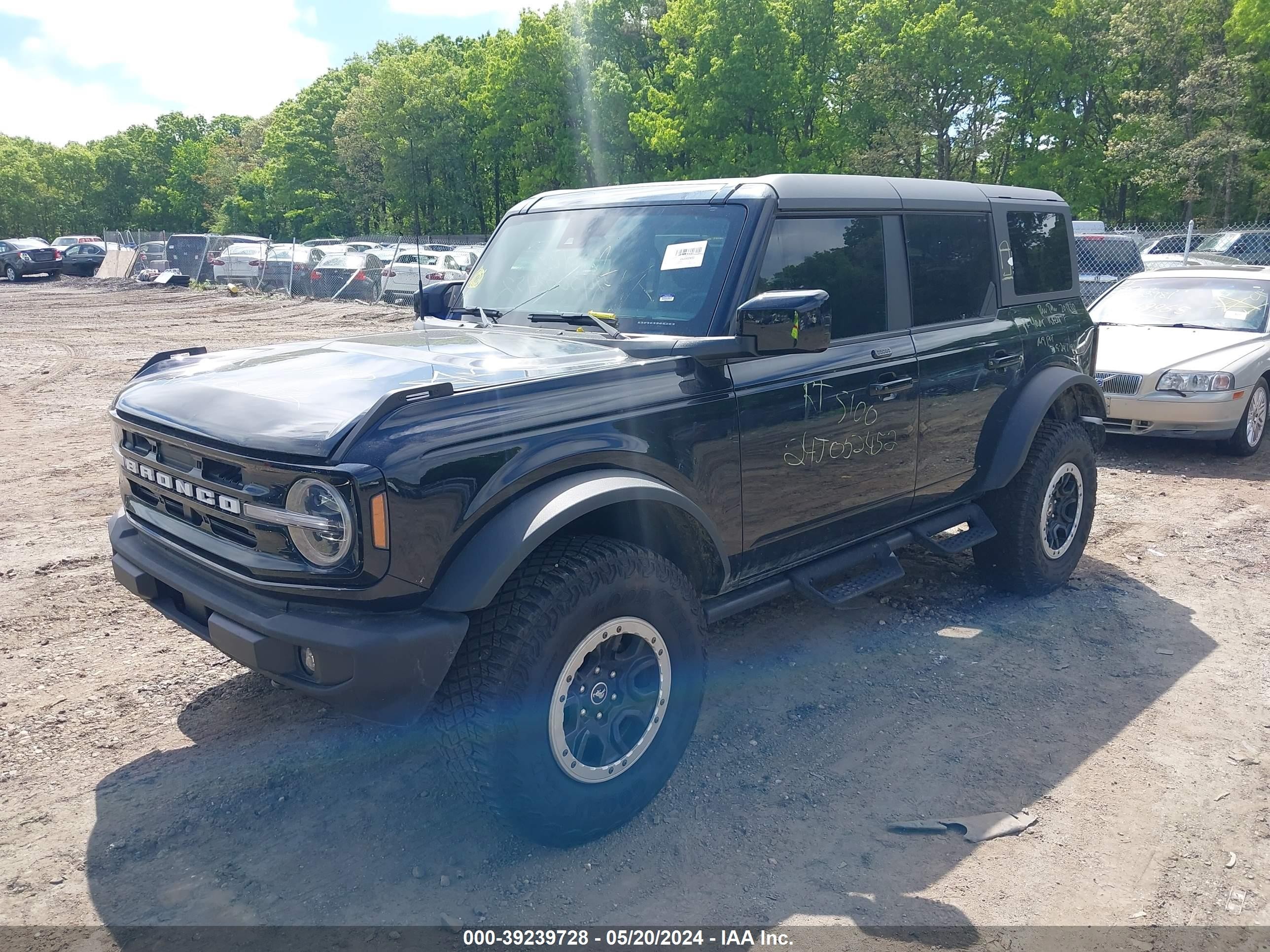 Photo 1 VIN: 1FMDE5DH0PLB09207 - FORD BRONCO 