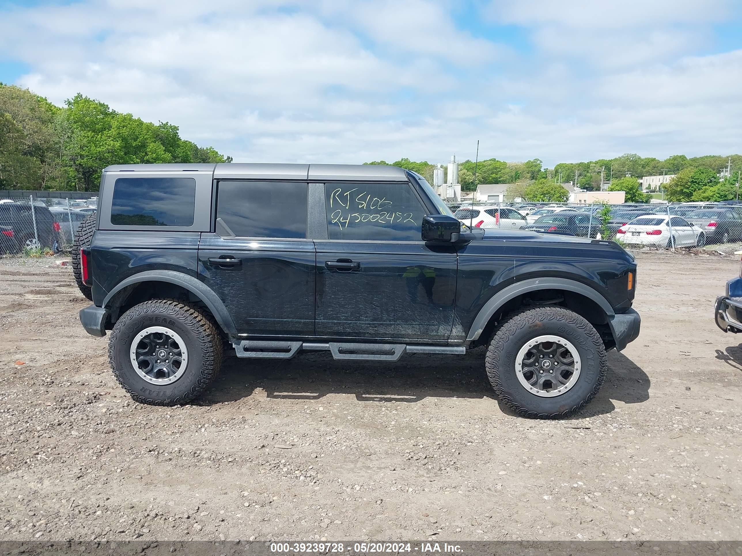 Photo 11 VIN: 1FMDE5DH0PLB09207 - FORD BRONCO 