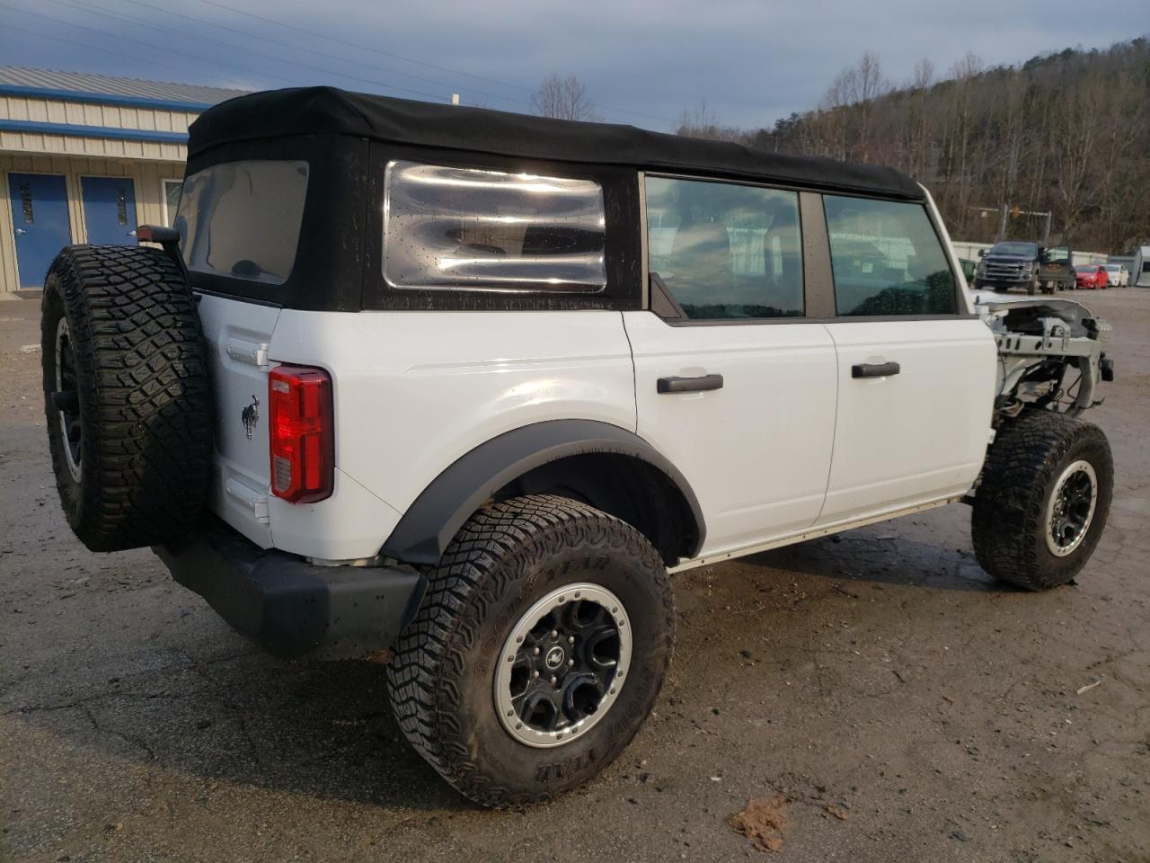 Photo 2 VIN: 1FMDE5DH7MLA97679 - FORD BRONCO 