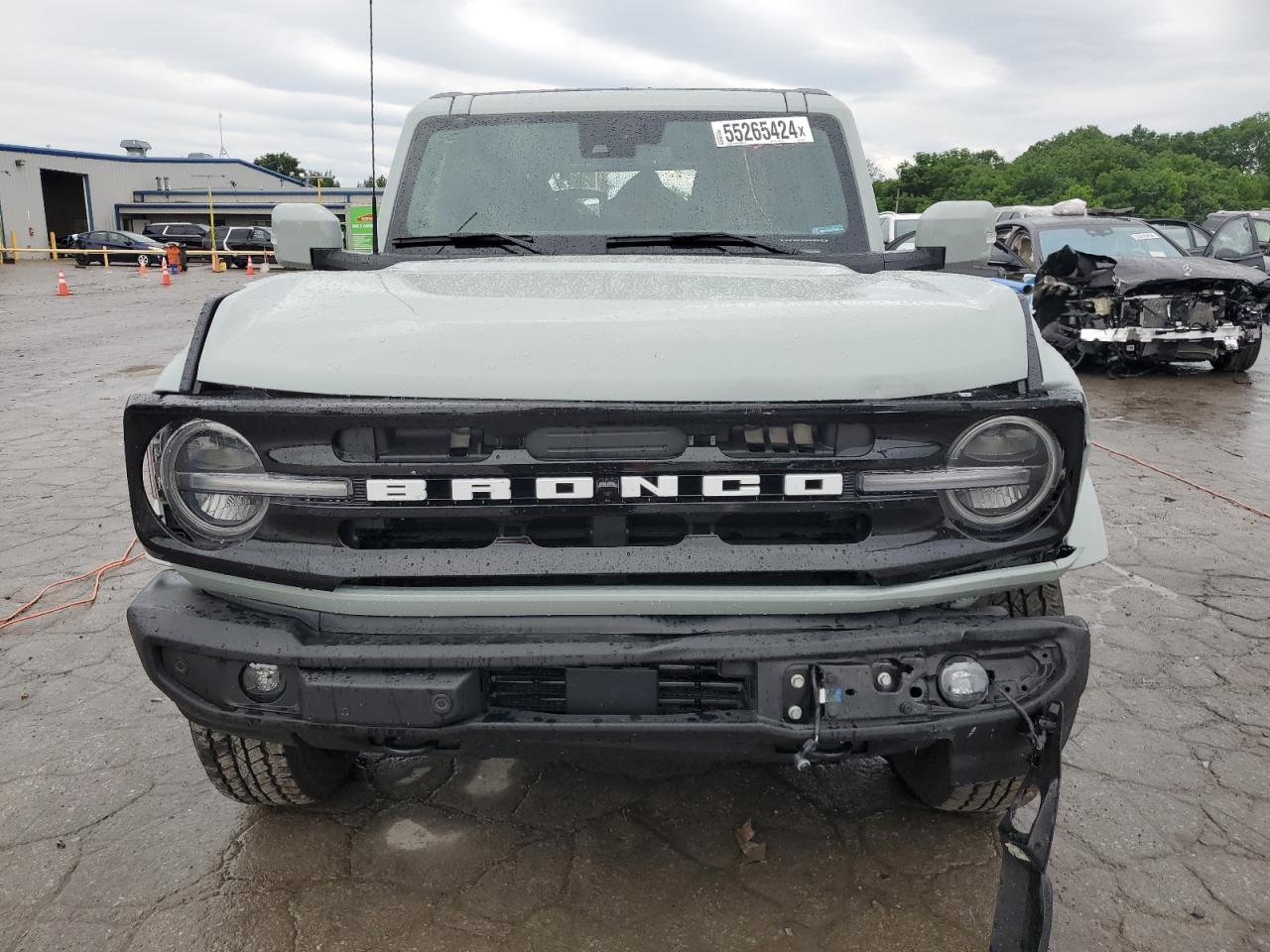 Photo 4 VIN: 1FMDE8BH9RLA13728 - FORD BRONCO OUT 