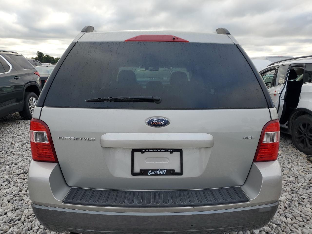 Photo 5 VIN: 1FMDK02146GA55094 - FORD FREESTYLE 