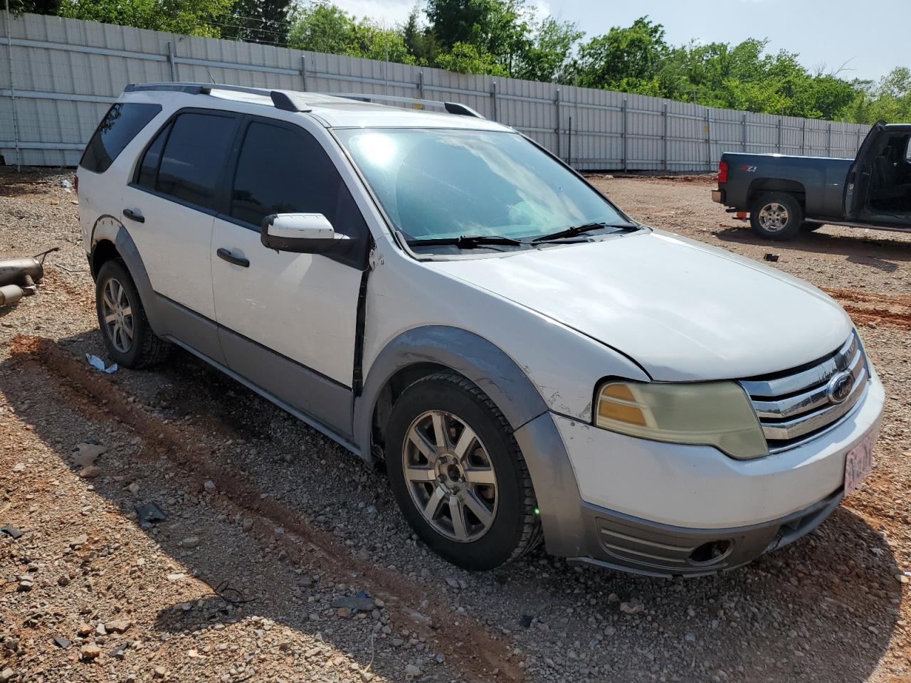 Photo 3 VIN: 1FMDK02WX8GA12684 - FORD TAURUS 