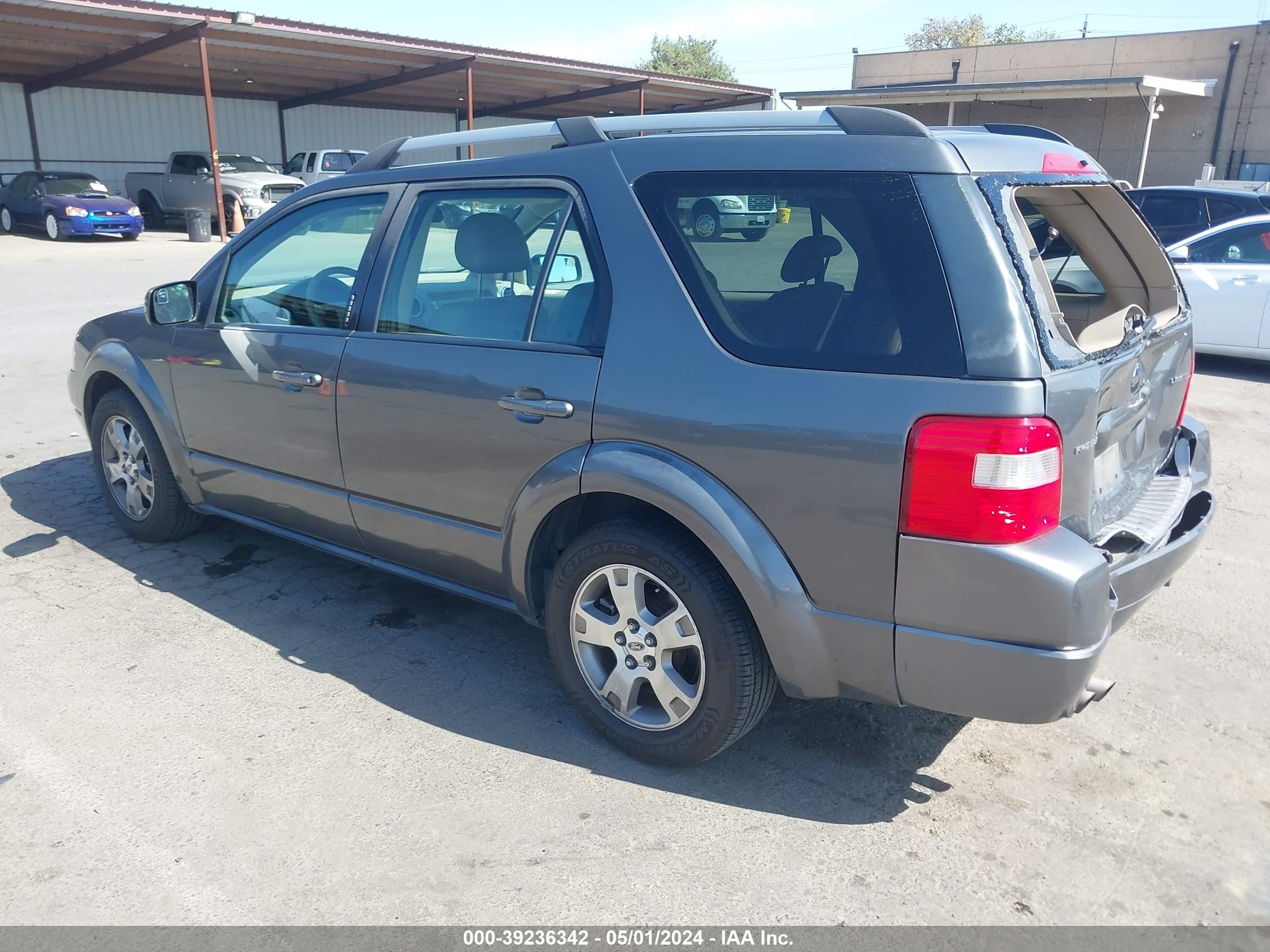 Photo 2 VIN: 1FMDK03125GA70450 - FORD FREESTYLE 