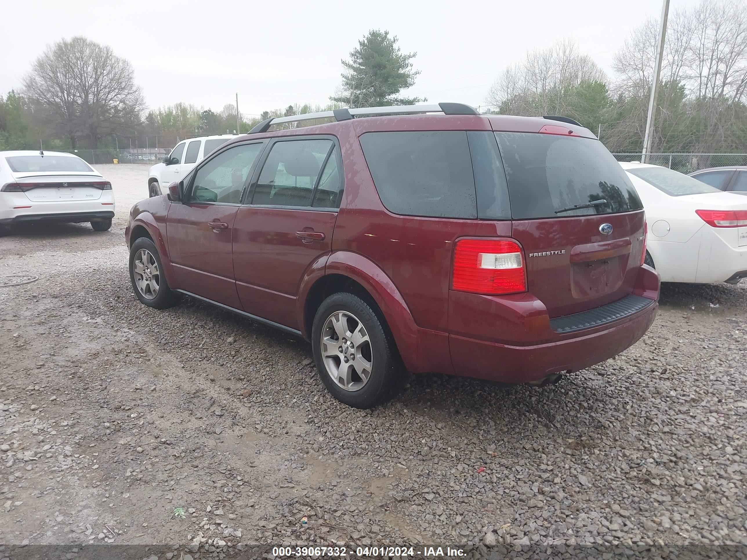 Photo 2 VIN: 1FMDK03155GA74766 - FORD FREESTYLE 