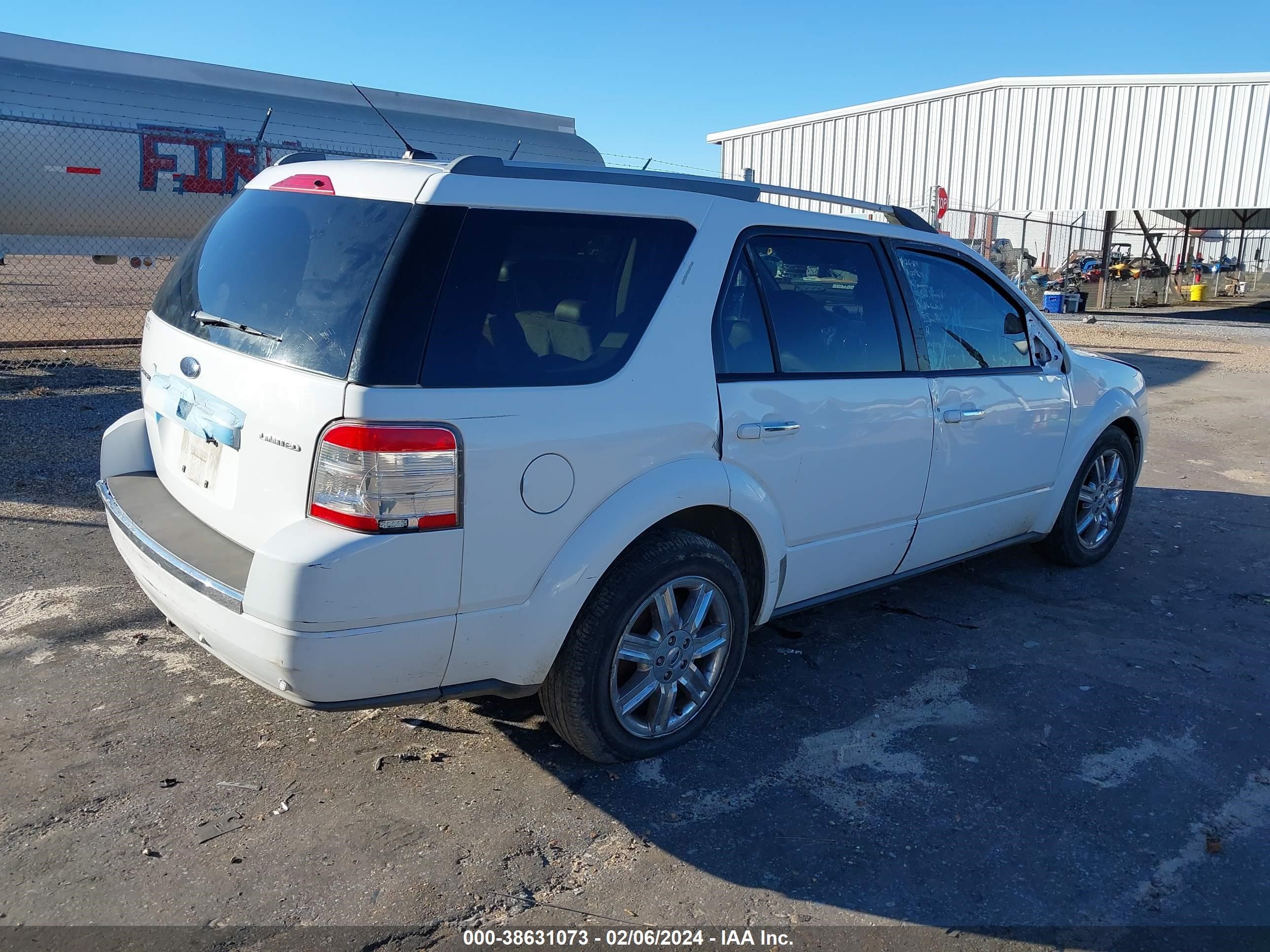 Photo 3 VIN: 1FMDK03W28GA00964 - FORD TAURUS X 