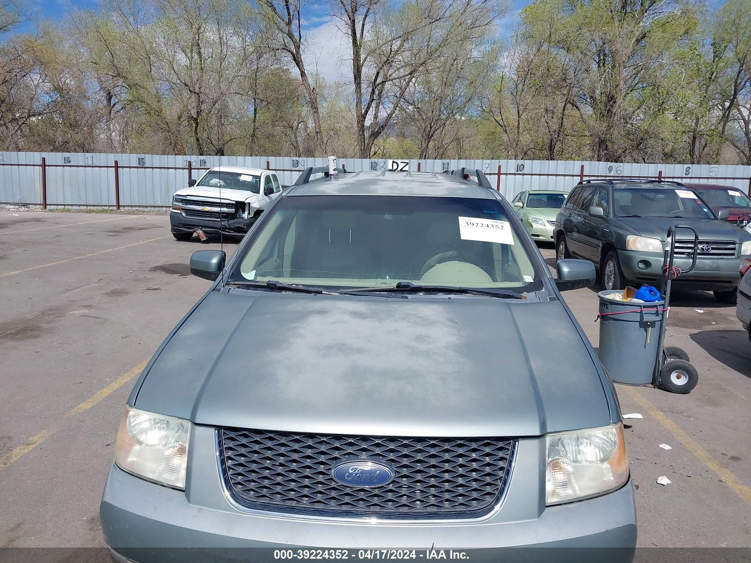 Photo 5 VIN: 1FMDK05177GA22331 - FORD FREESTYLE 