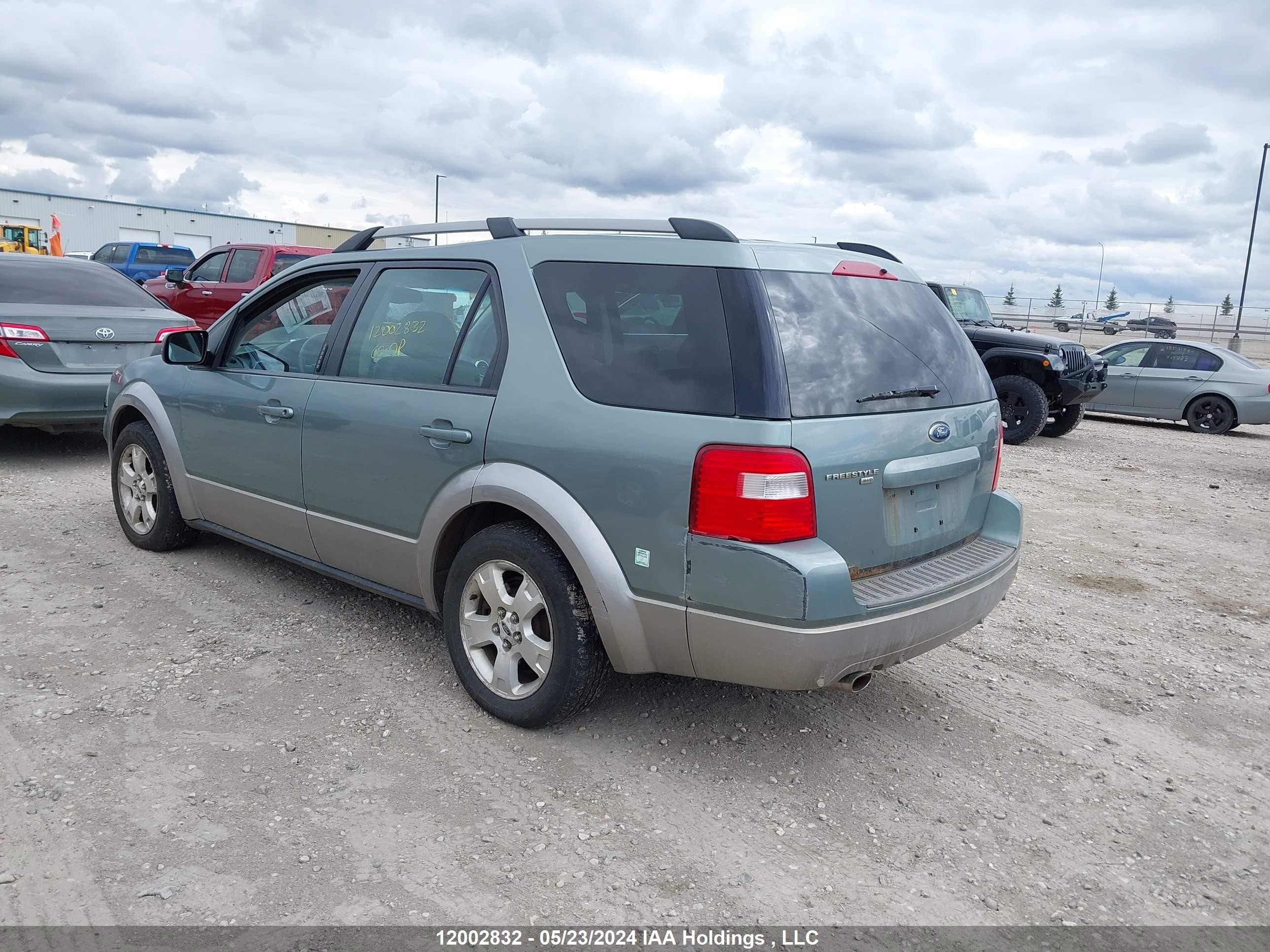 Photo 2 VIN: 1FMDK05185GA17667 - FORD FREESTYLE 