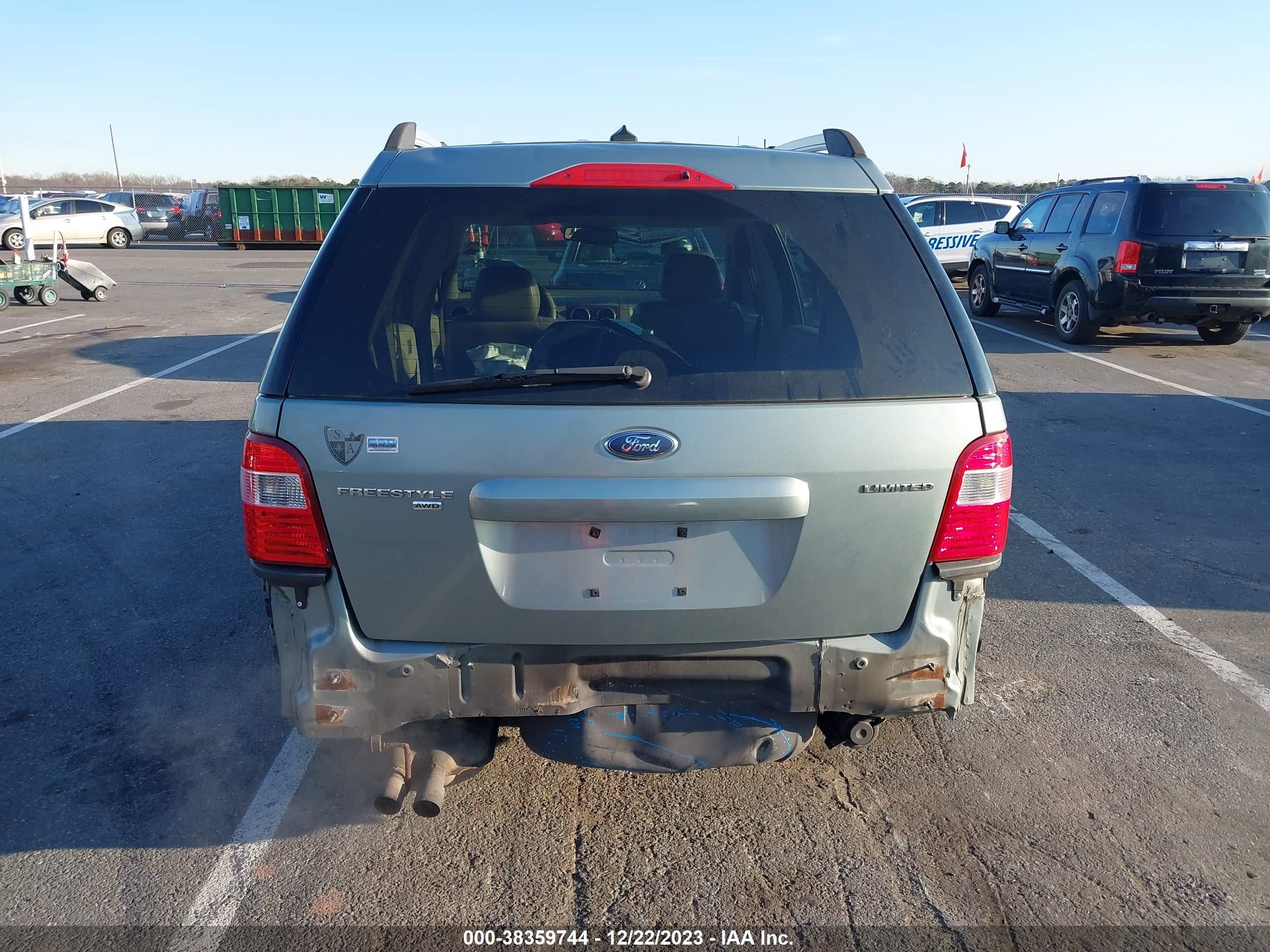 Photo 5 VIN: 1FMDK06147GA27405 - FORD FREESTYLE 