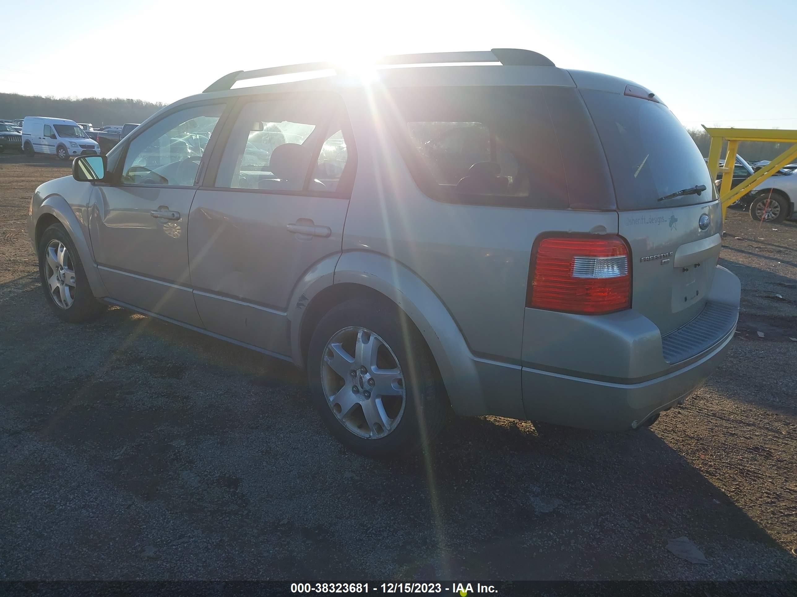 Photo 2 VIN: 1FMDK06156GA06223 - FORD FREESTYLE 