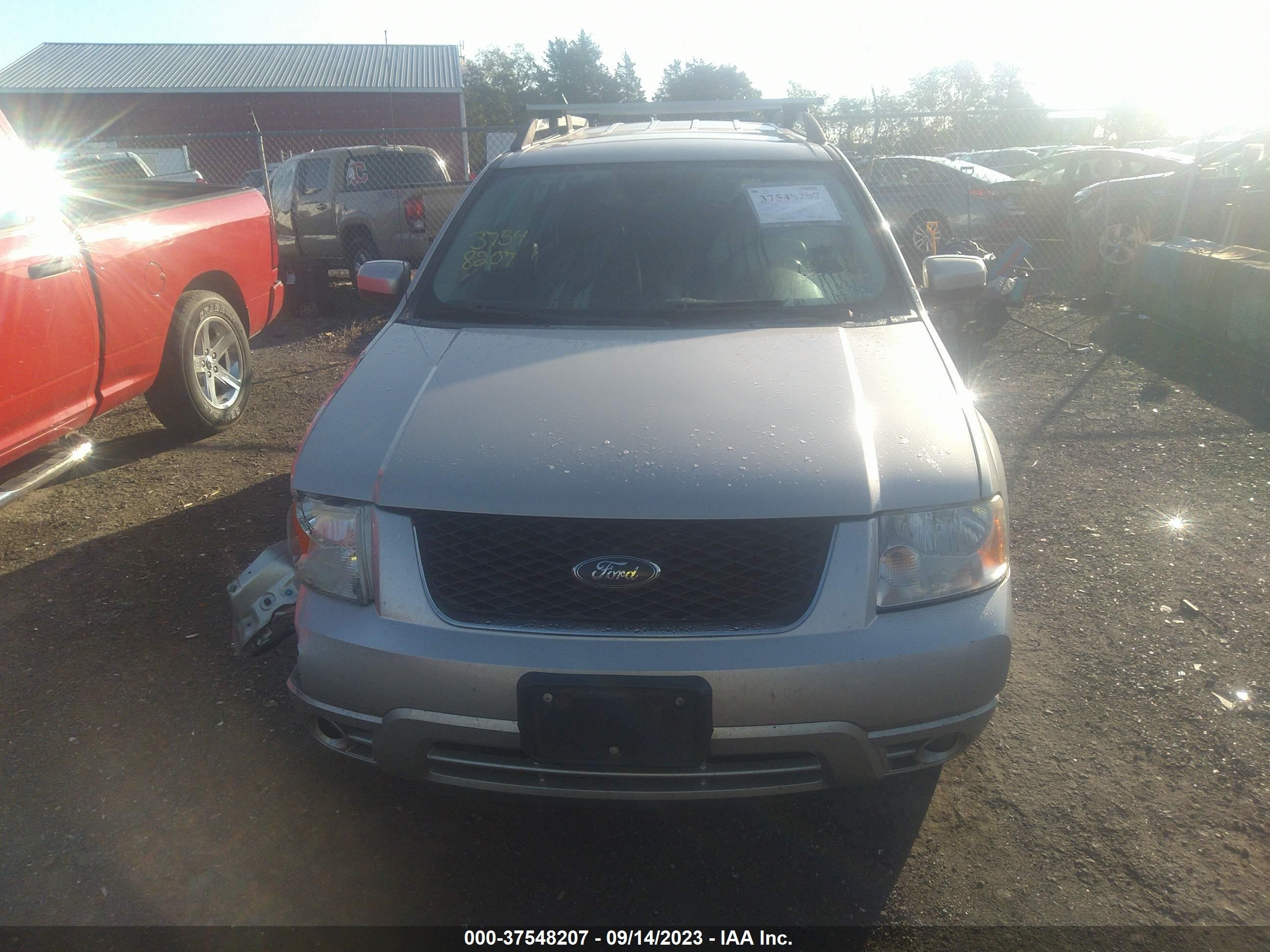 Photo 11 VIN: 1FMDK06156GA48438 - FORD FREESTYLE 