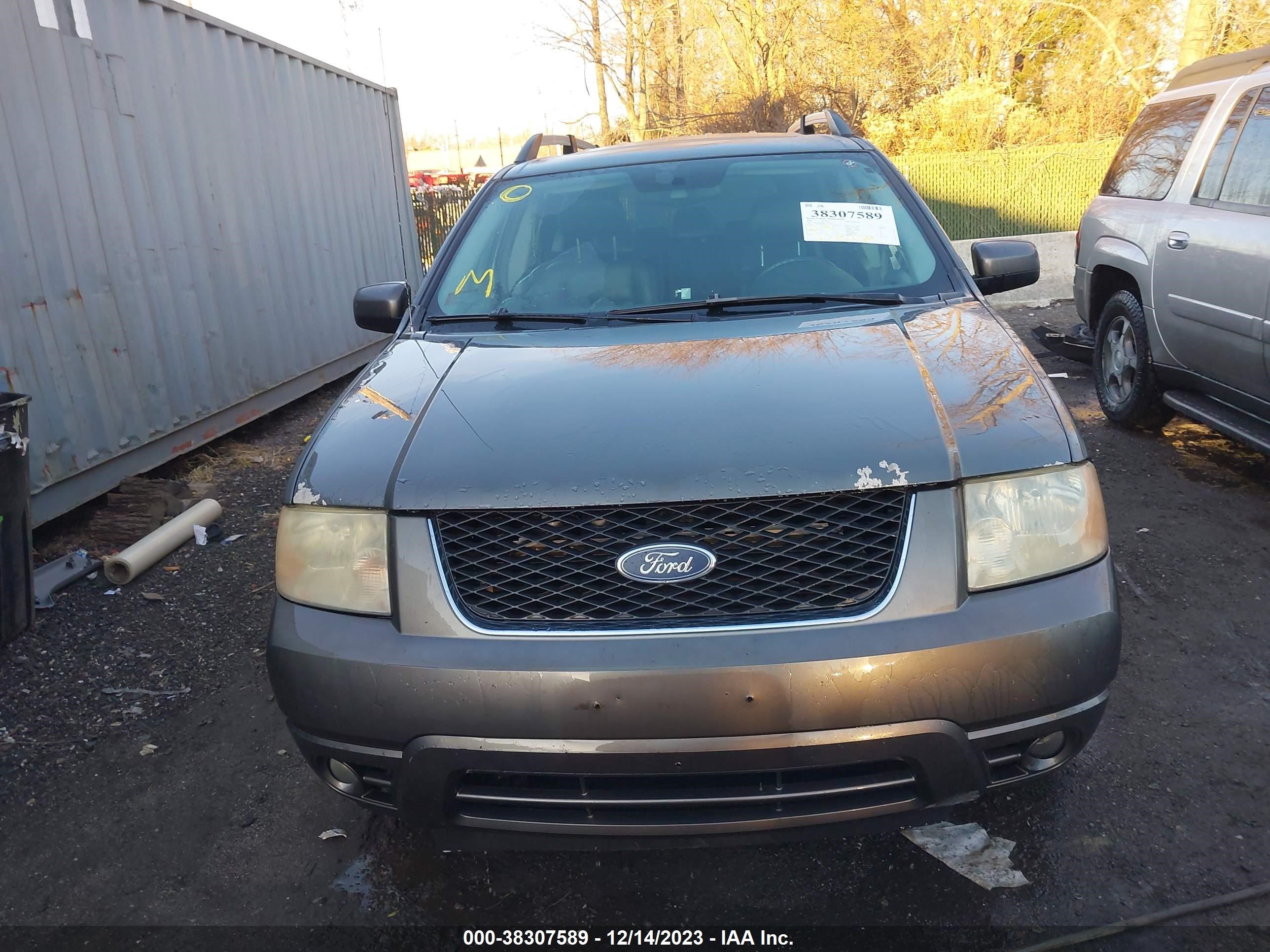 Photo 11 VIN: 1FMDK06185GA59836 - FORD FREESTYLE 