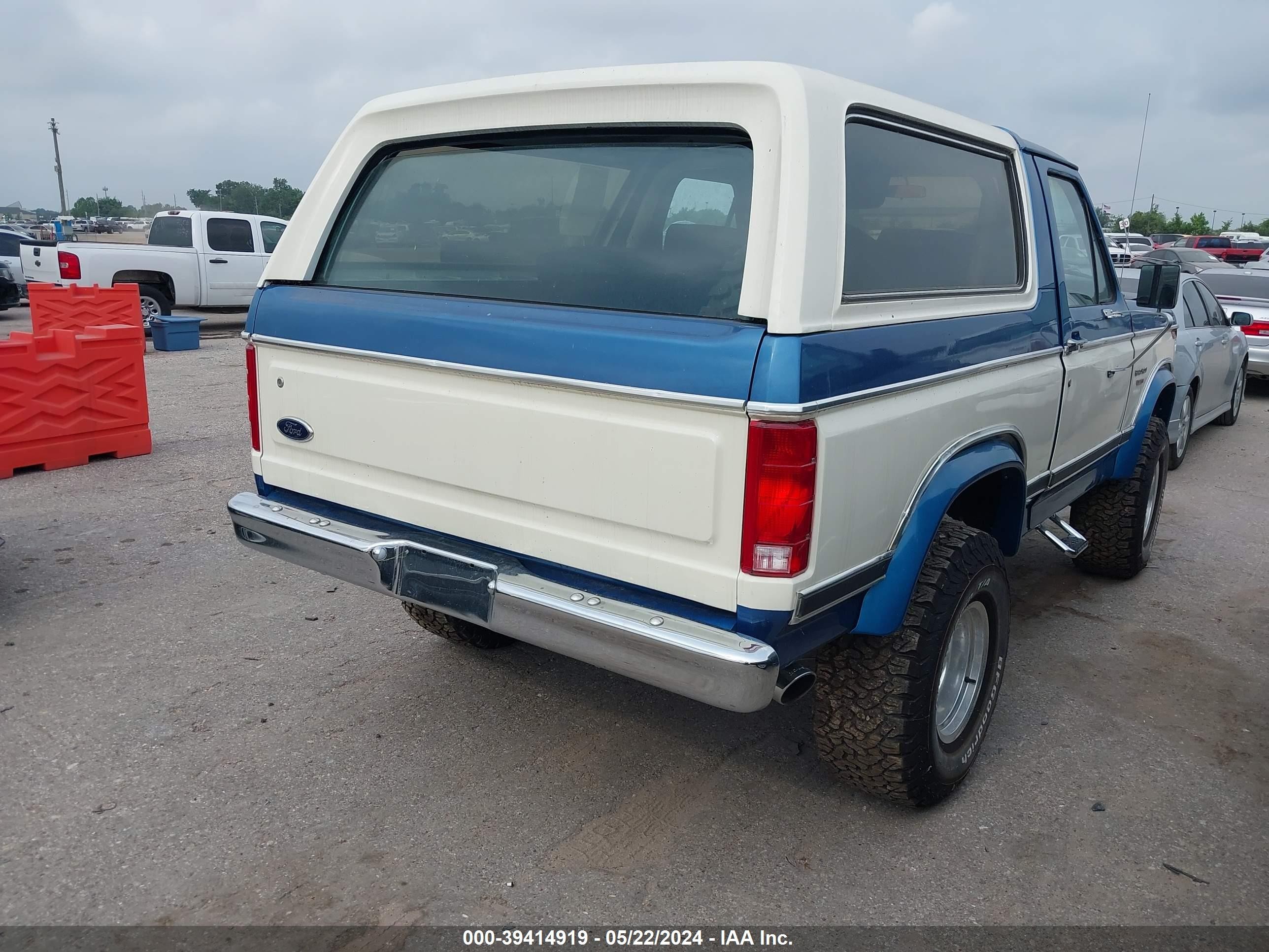 Photo 3 VIN: 1FMDU15E6CLA05251 - FORD BRONCO 