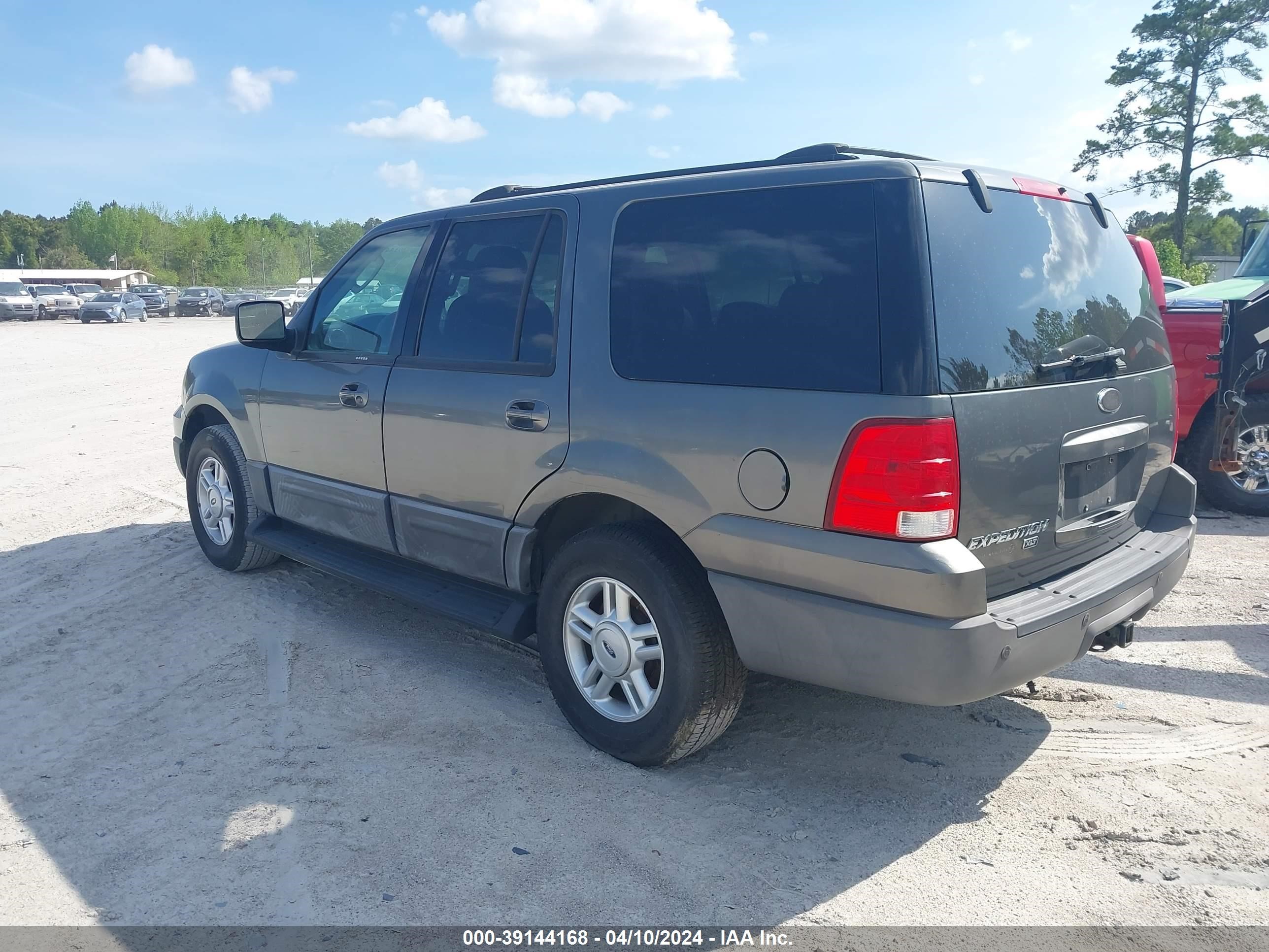 Photo 2 VIN: 1FMDU15L74LA63883 - FORD EXPEDITION 