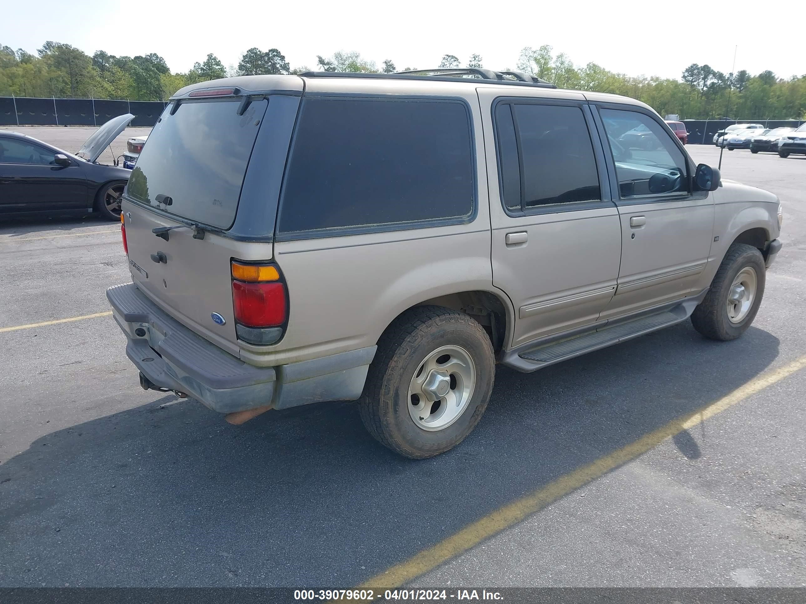 Photo 3 VIN: 1FMDU32P6VZB77412 - FORD EXPLORER 