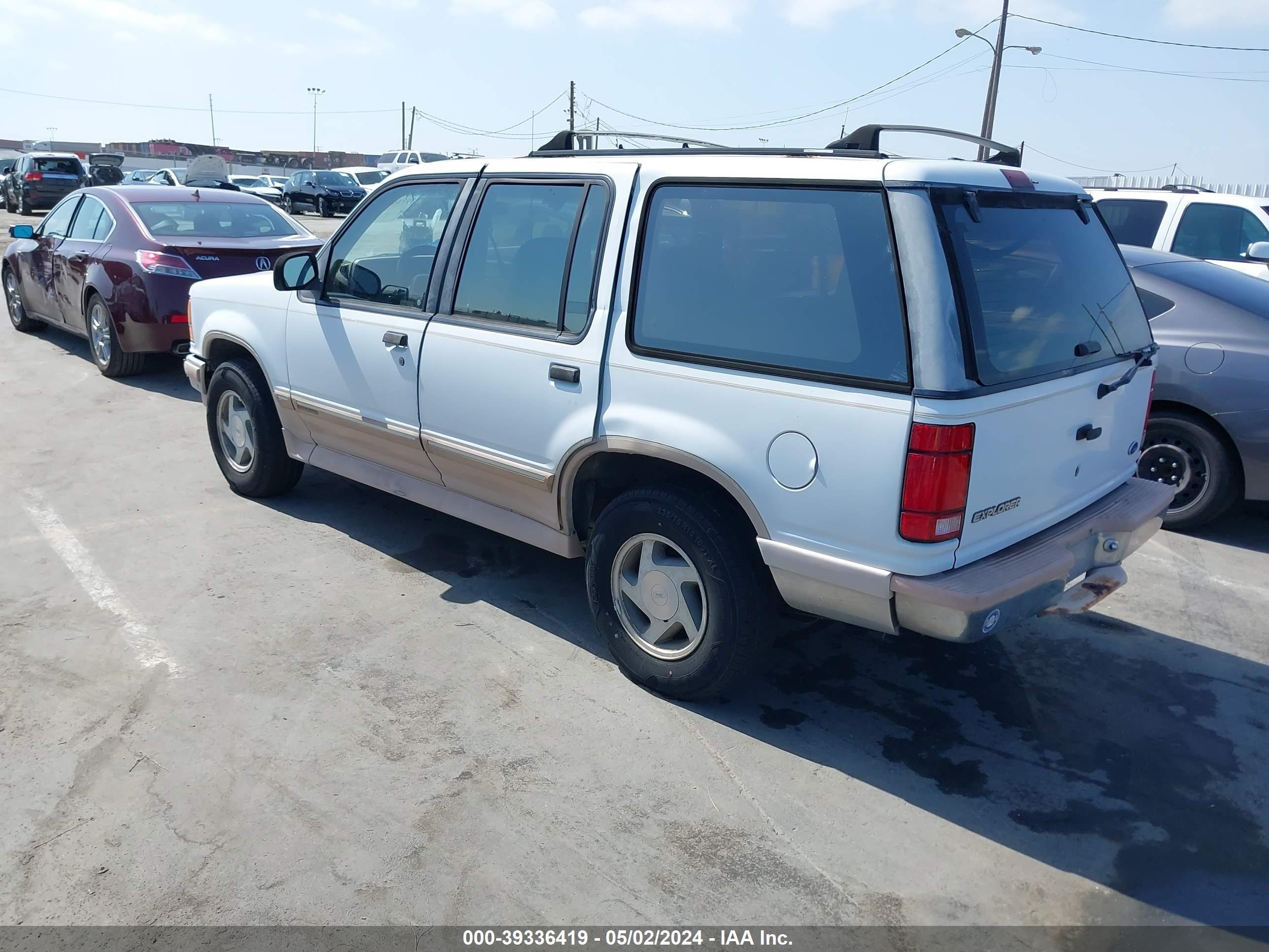 Photo 2 VIN: 1FMDU32X2PUB61420 - FORD EXPLORER 