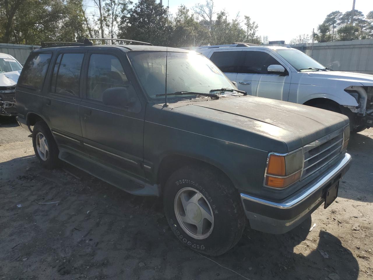 Photo 3 VIN: 1FMDU32X3RUD03289 - FORD EXPLORER 