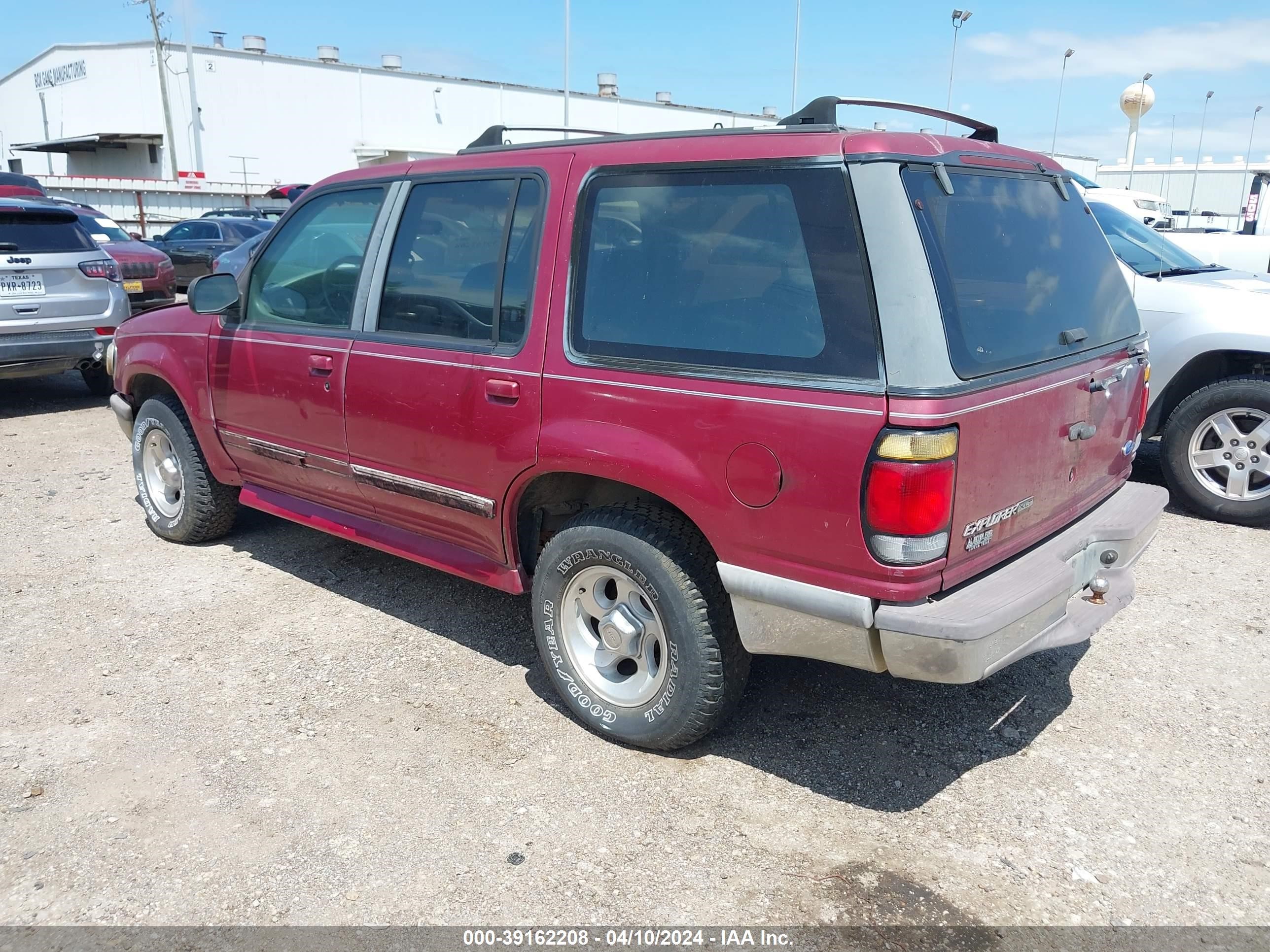 Photo 2 VIN: 1FMDU32X7SUC34239 - FORD EXPLORER 