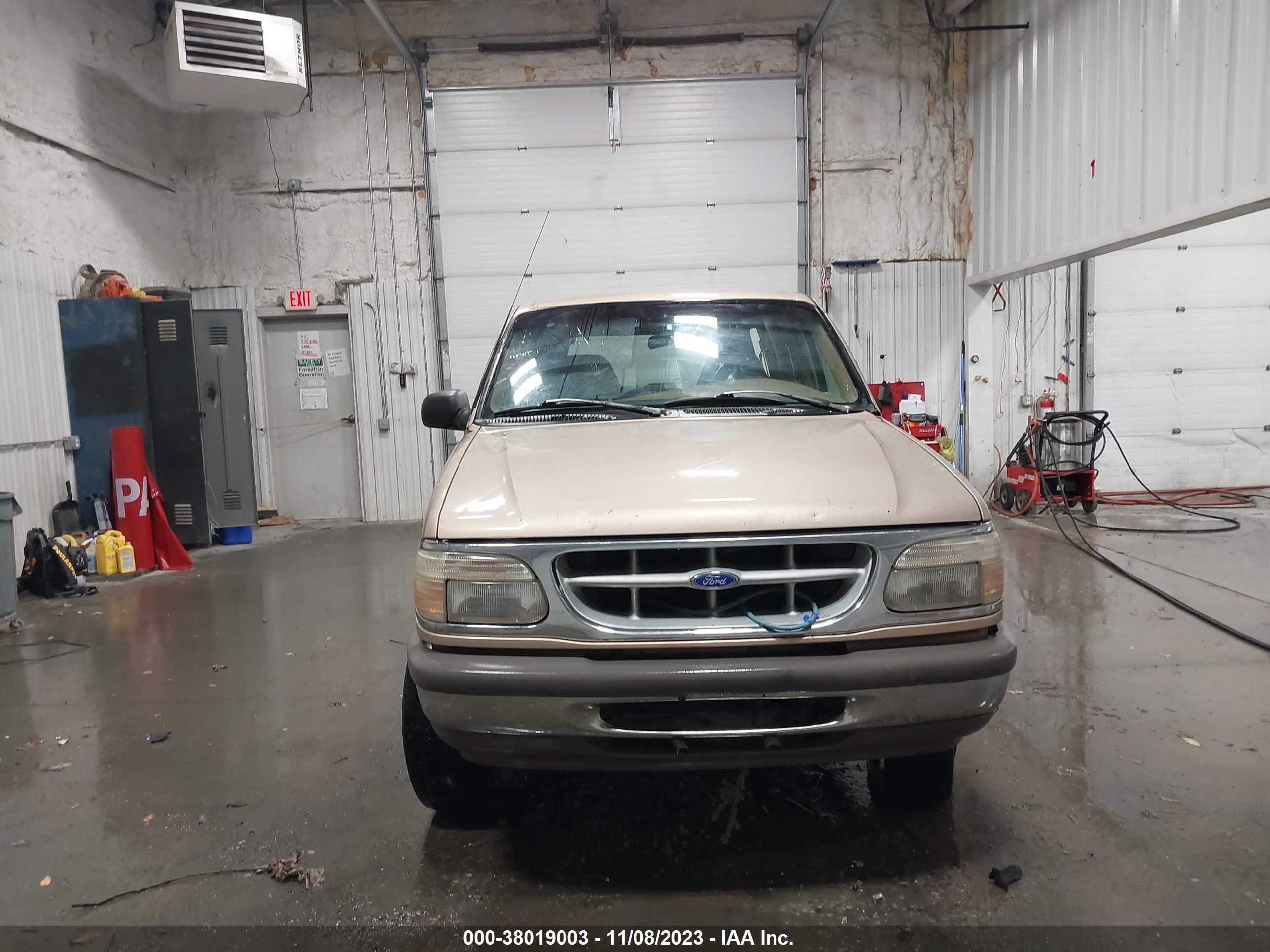 Photo 11 VIN: 1FMDU34X5SUB07549 - FORD EXPLORER 