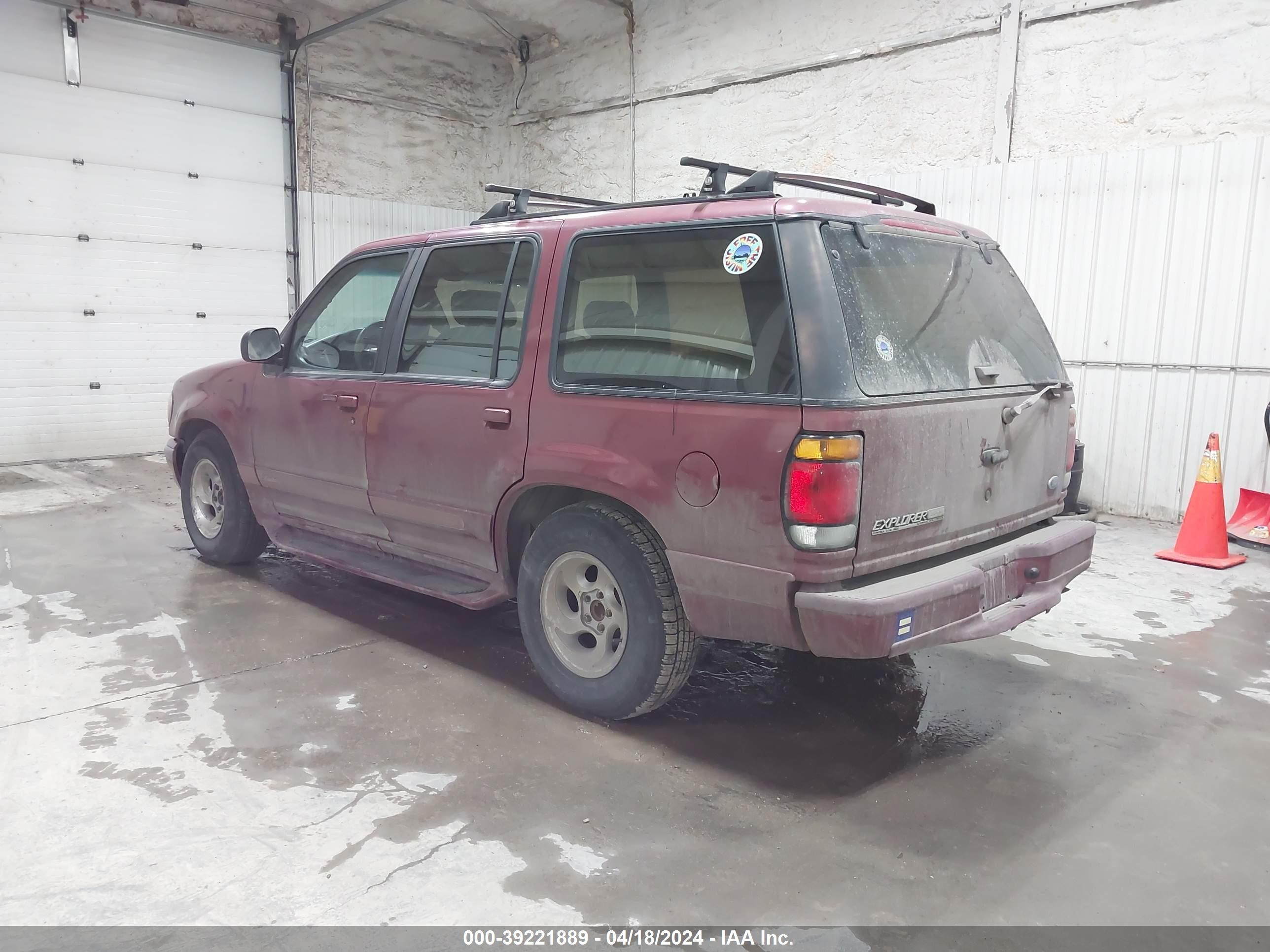 Photo 2 VIN: 1FMDU34X5SZB54907 - FORD EXPLORER 