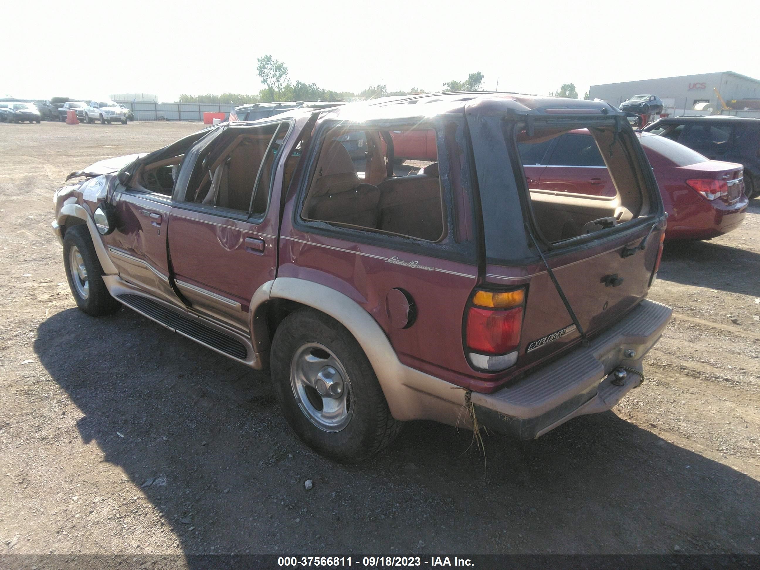 Photo 2 VIN: 1FMDU34X6TUA65510 - FORD EXPLORER 