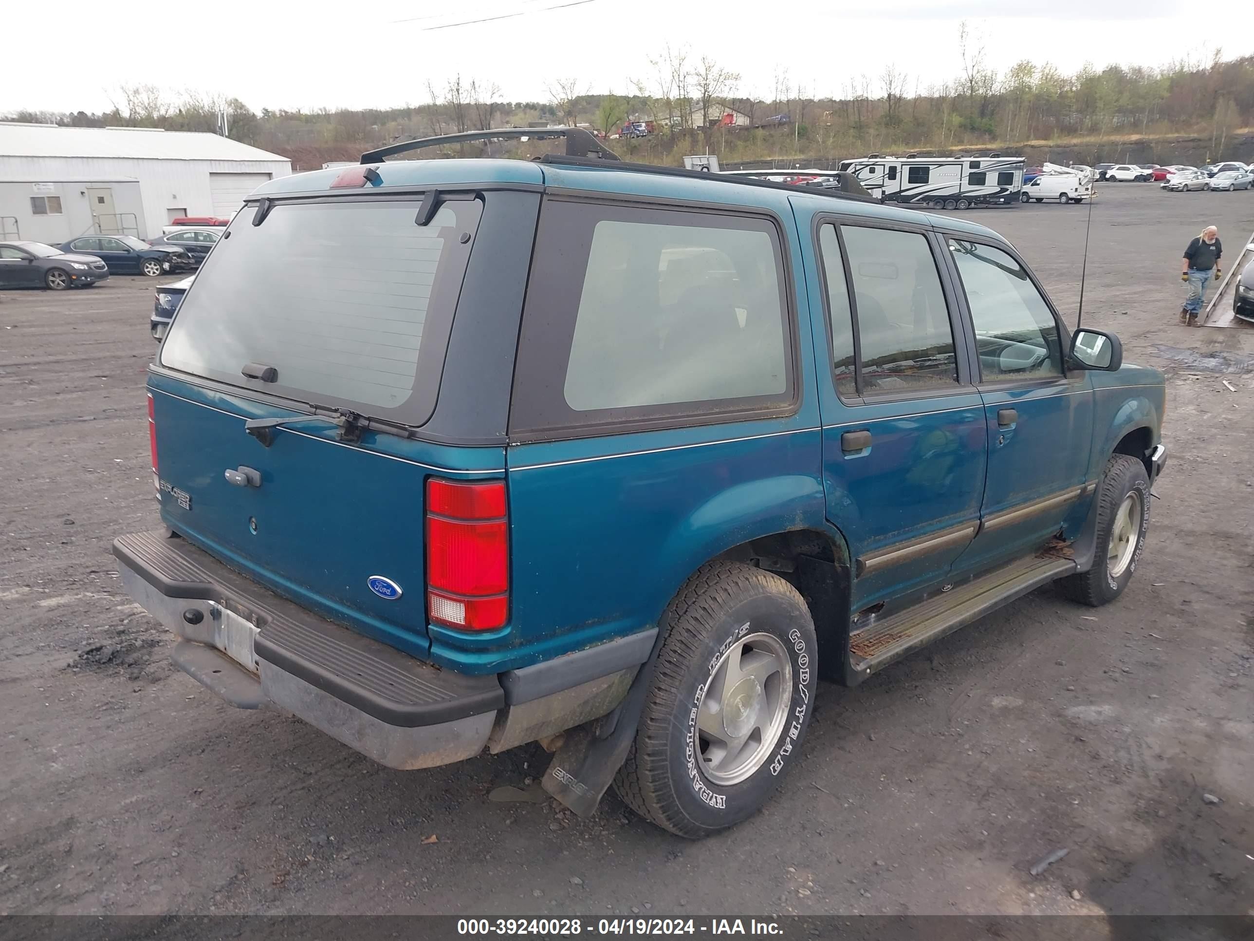 Photo 3 VIN: 1FMDU34X7NUD02072 - FORD EXPLORER 