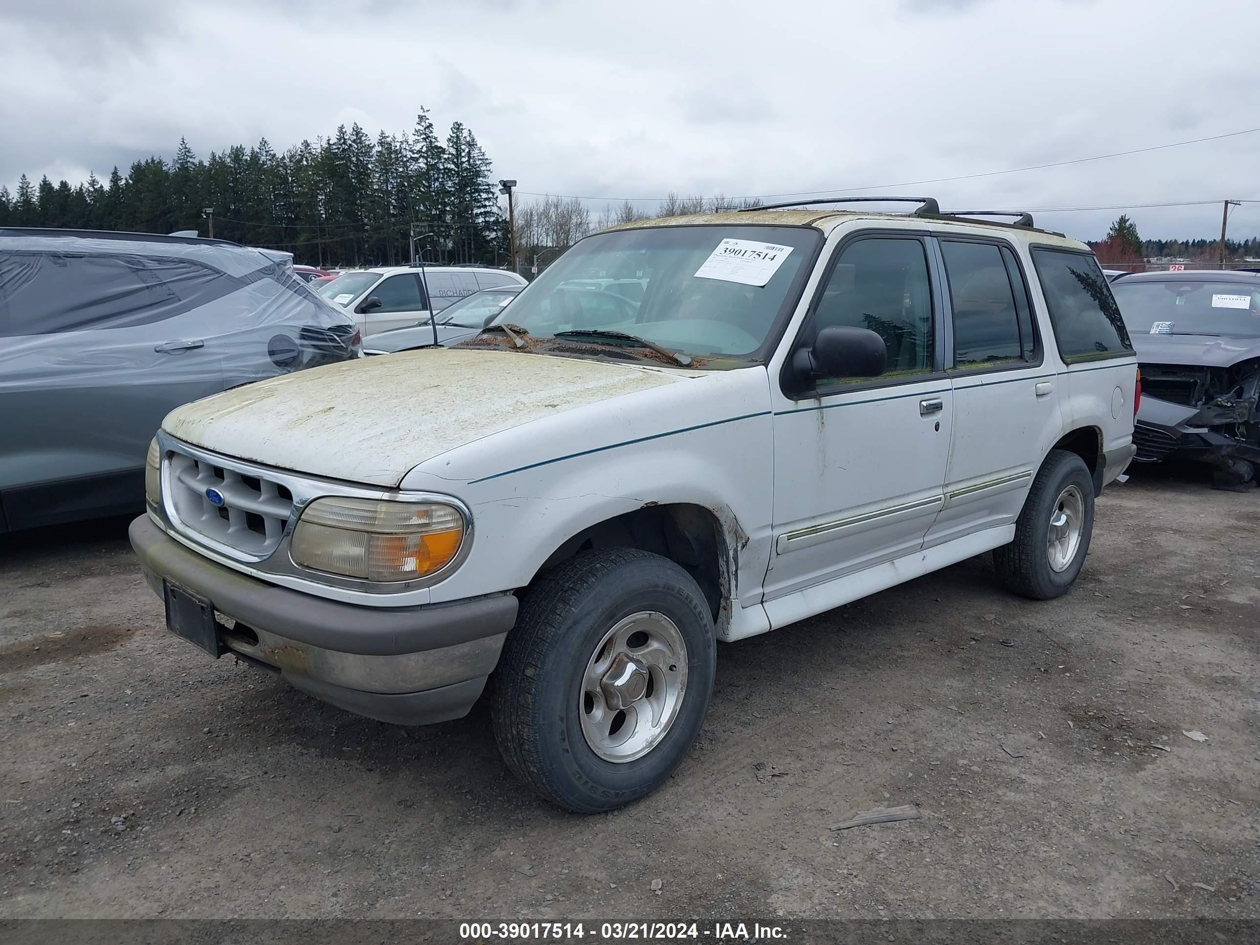 Photo 1 VIN: 1FMDU34XXSUA43816 - FORD EXPLORER 