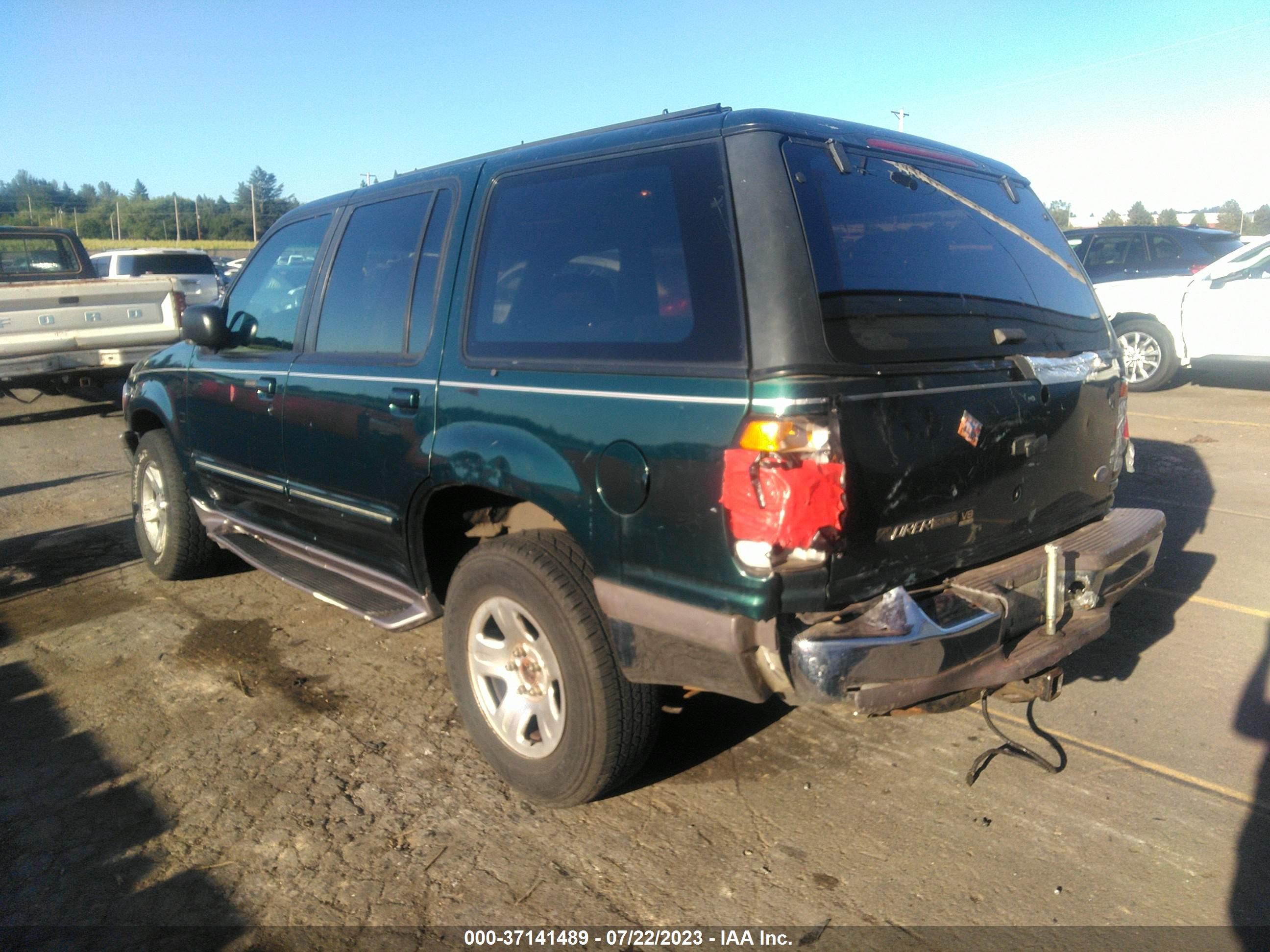 Photo 2 VIN: 1FMDU35P2TUD75586 - FORD EXPLORER 