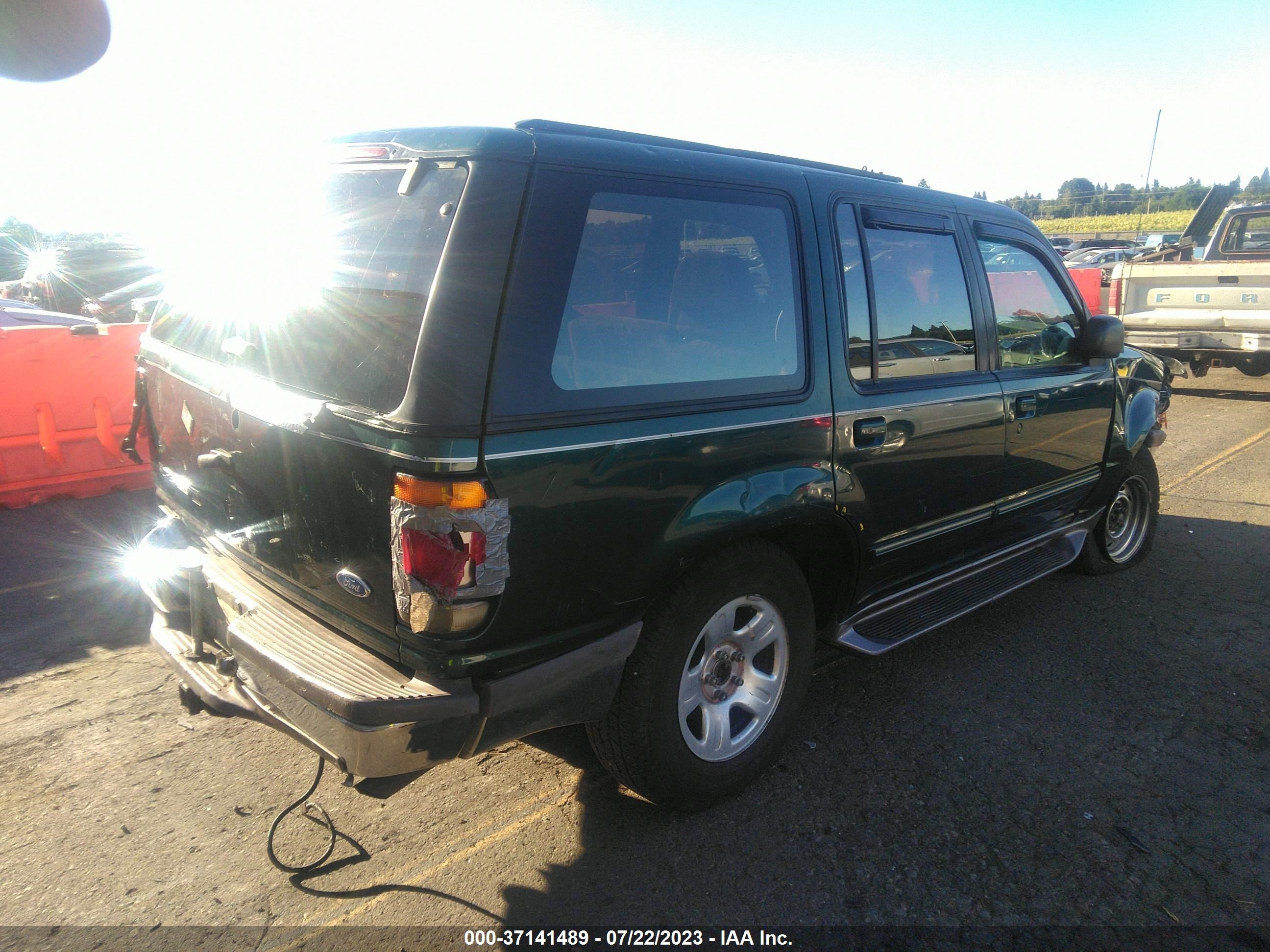 Photo 3 VIN: 1FMDU35P2TUD75586 - FORD EXPLORER 