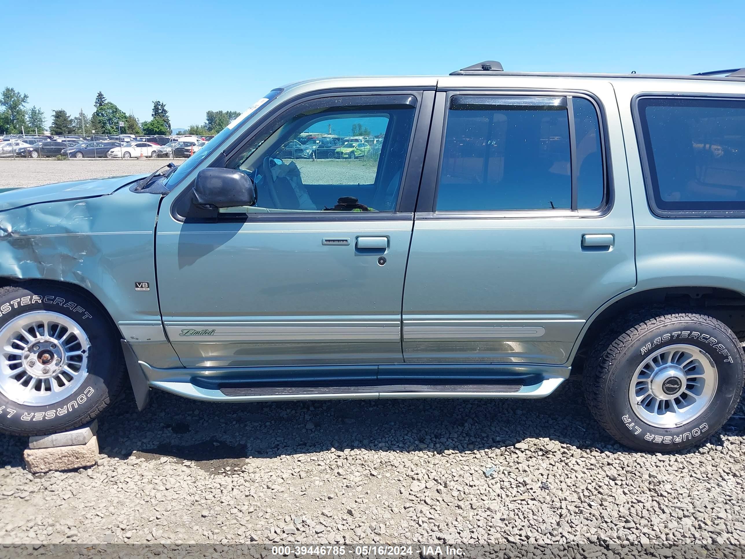 Photo 13 VIN: 1FMDU35P2VZA06023 - FORD EXPLORER 