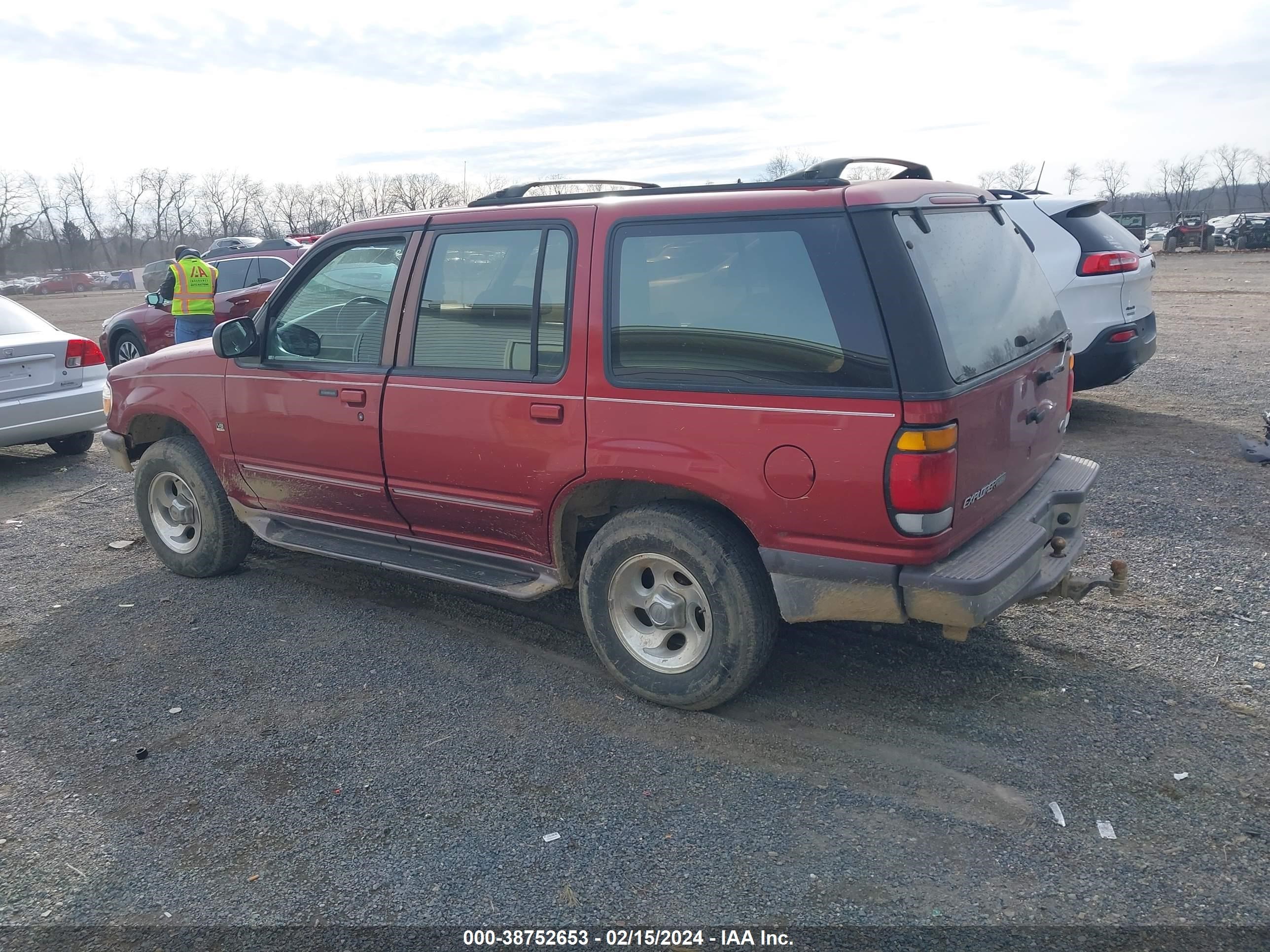 Photo 2 VIN: 1FMDU35P4VZA23695 - FORD EXPLORER 