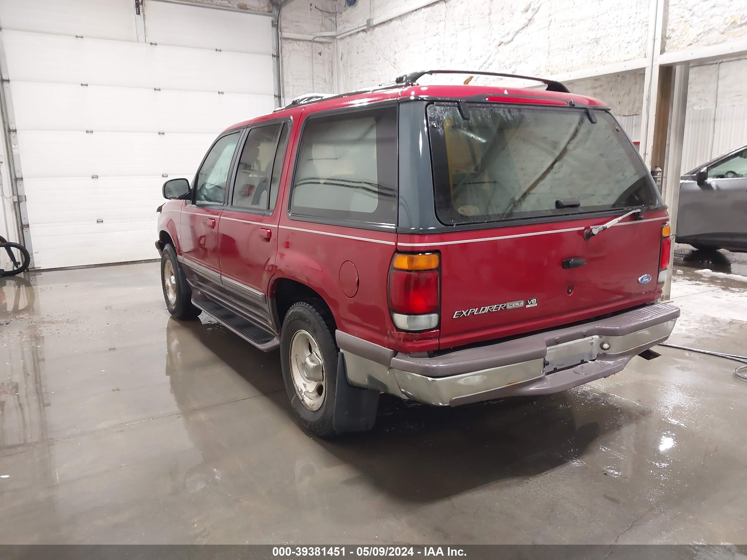 Photo 2 VIN: 1FMDU35P8TUC93619 - FORD EXPLORER 